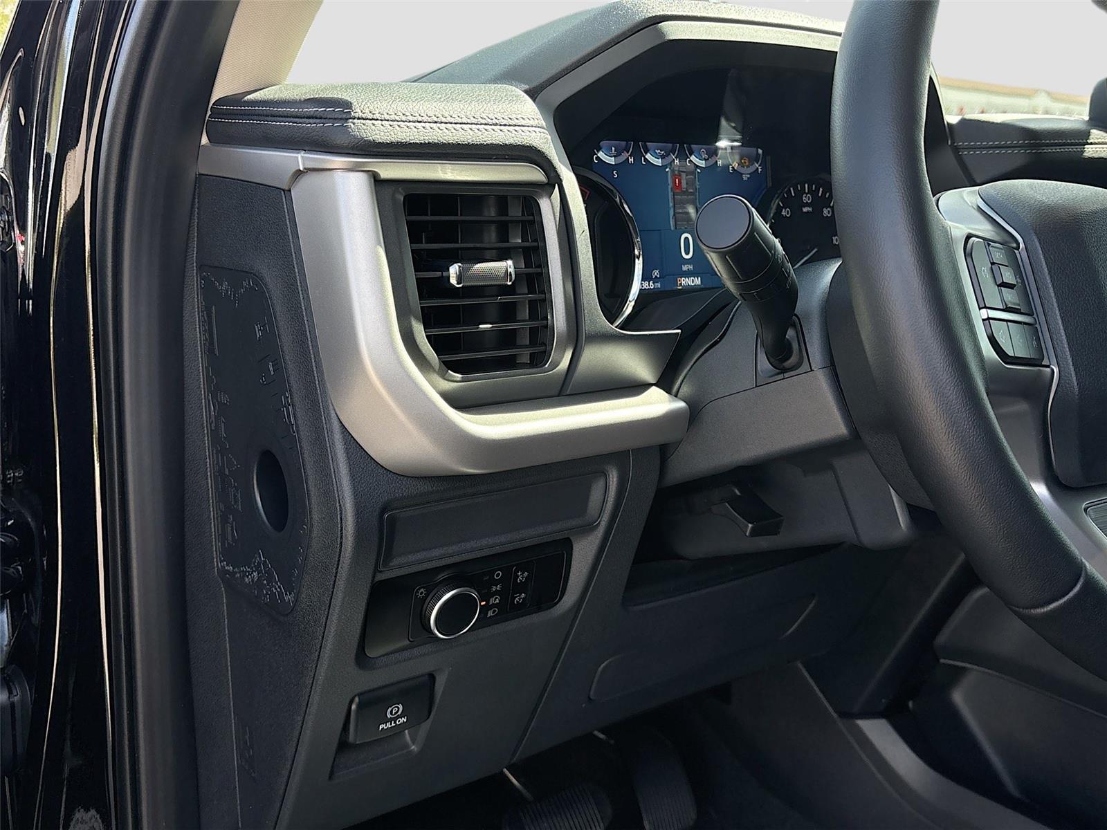 2024 Ford Expedition XL STX
