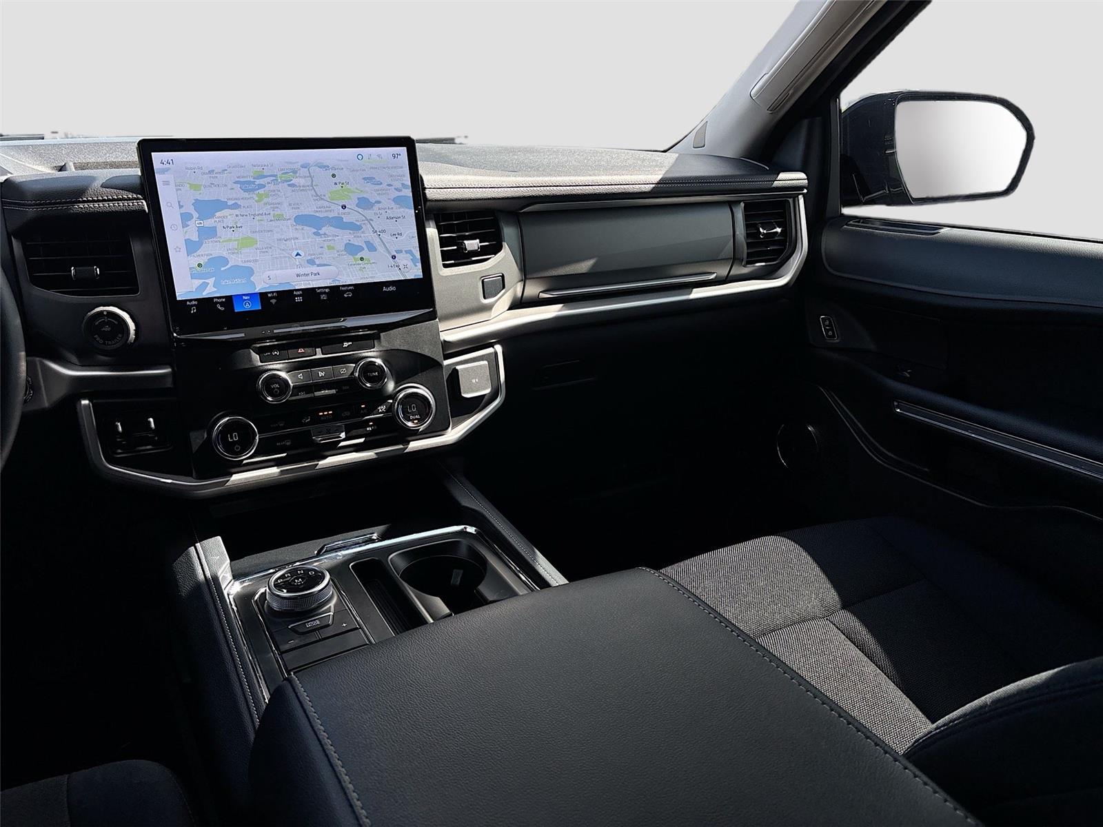 2024 Ford Expedition XL STX