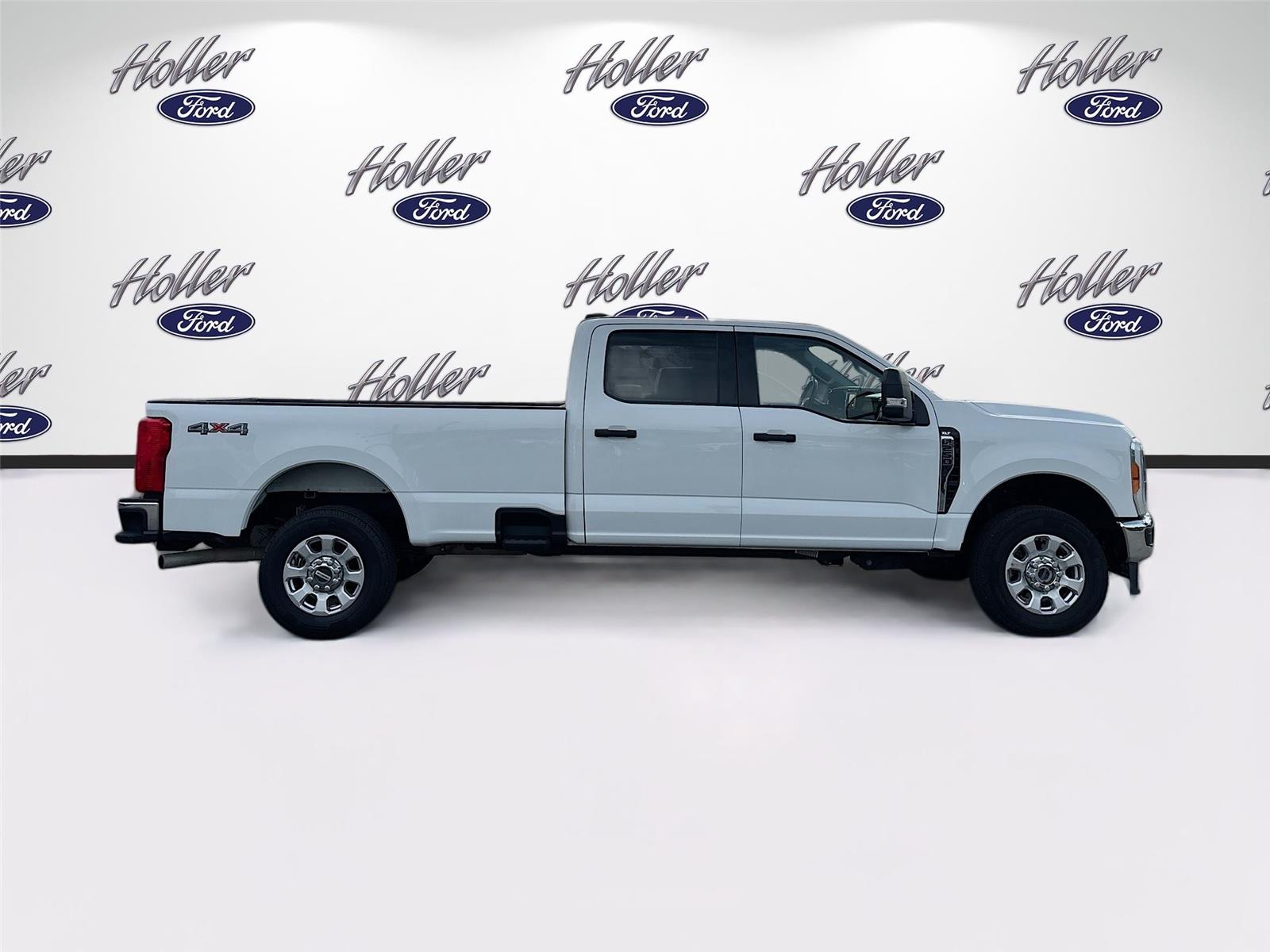 2023 Ford Super Duty F-250 SRW XLT