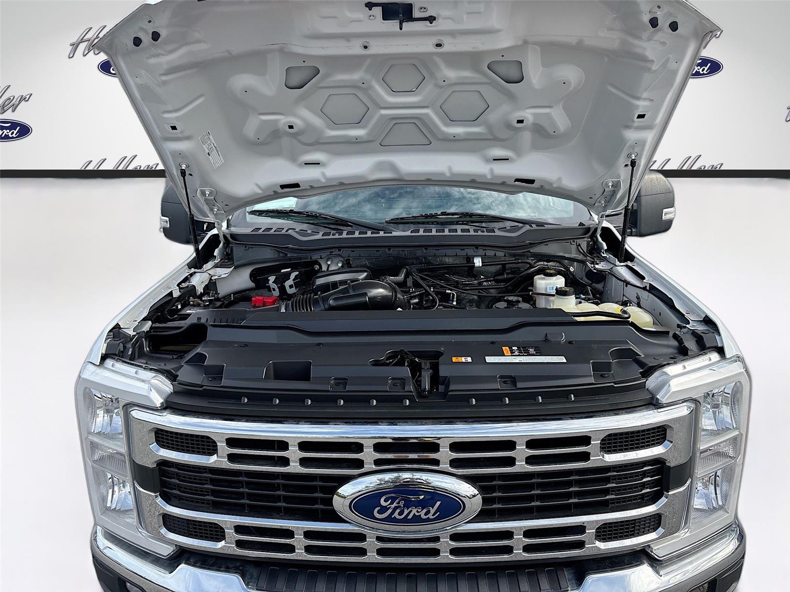2023 Ford Super Duty F-250 SRW XLT