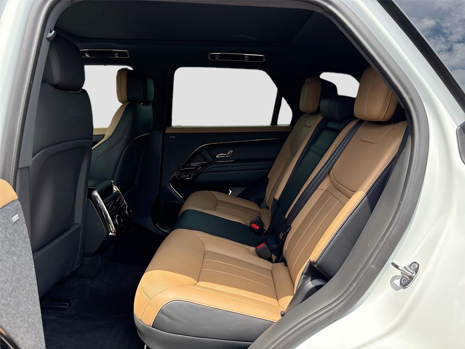 2025 Land Rover Range Rover Sport P460 Dynamic SE