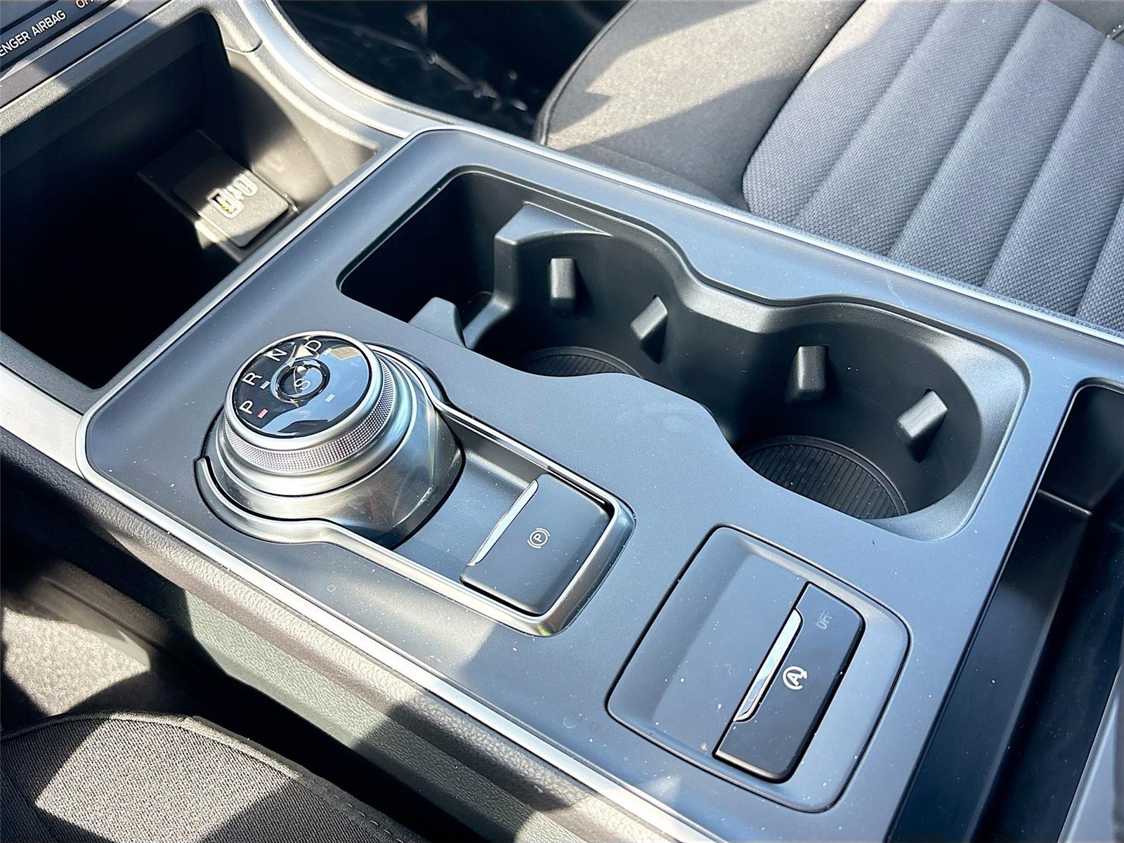 2024 Ford Edge SE