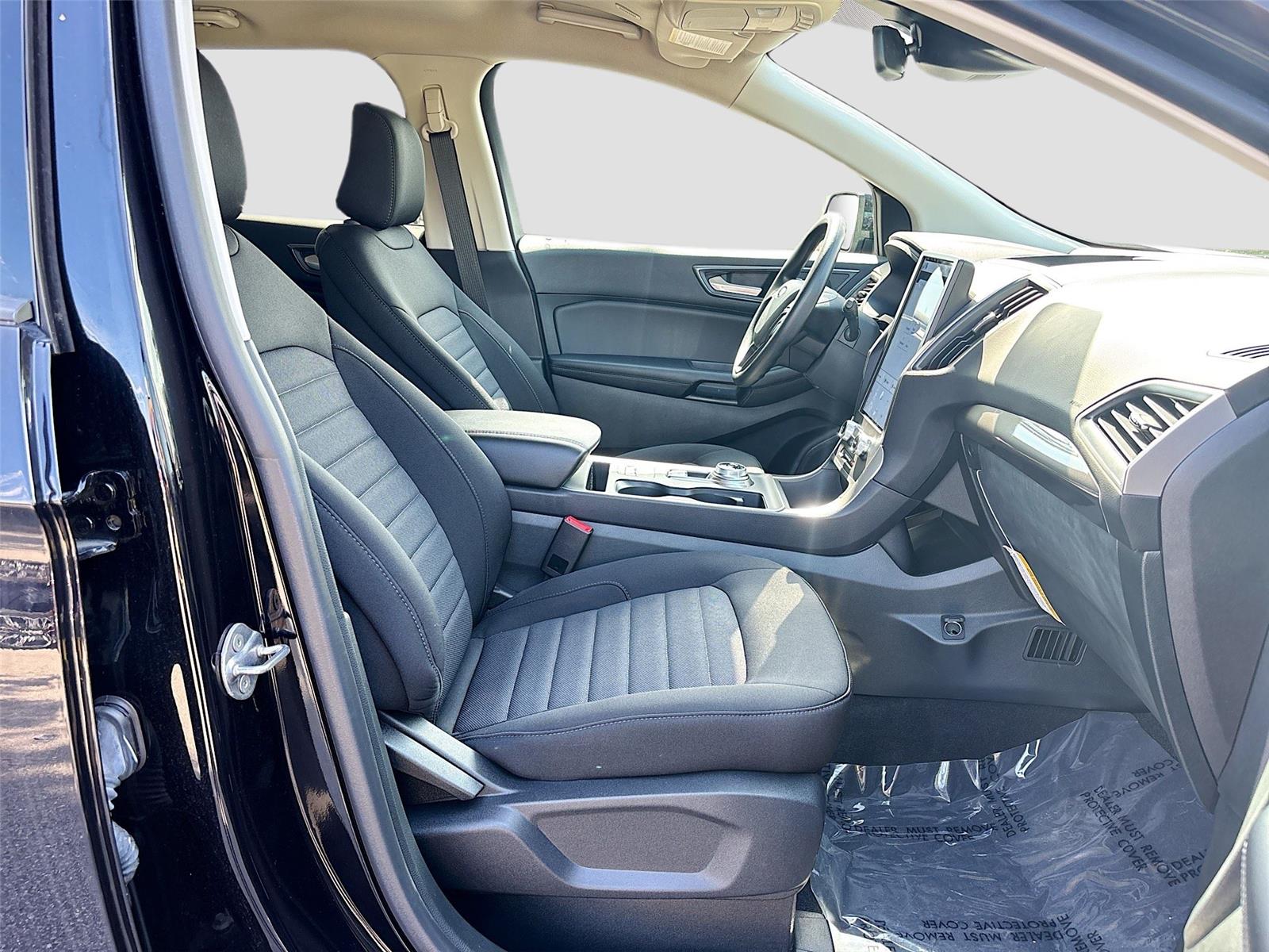 2024 Ford Edge SE