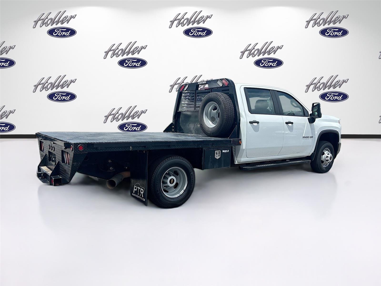 2023 Chevrolet Silverado 3500HD CC Work Truck