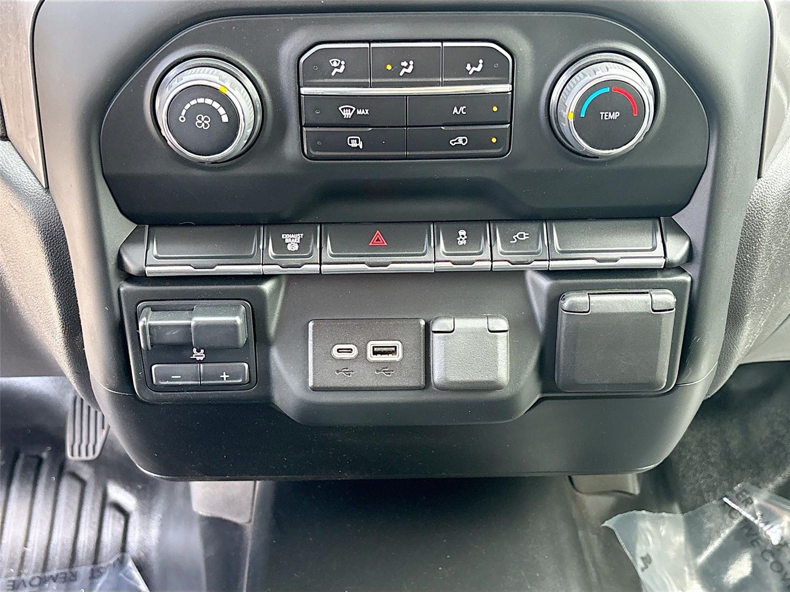 2023 Chevrolet Silverado 3500HD CC Work Truck