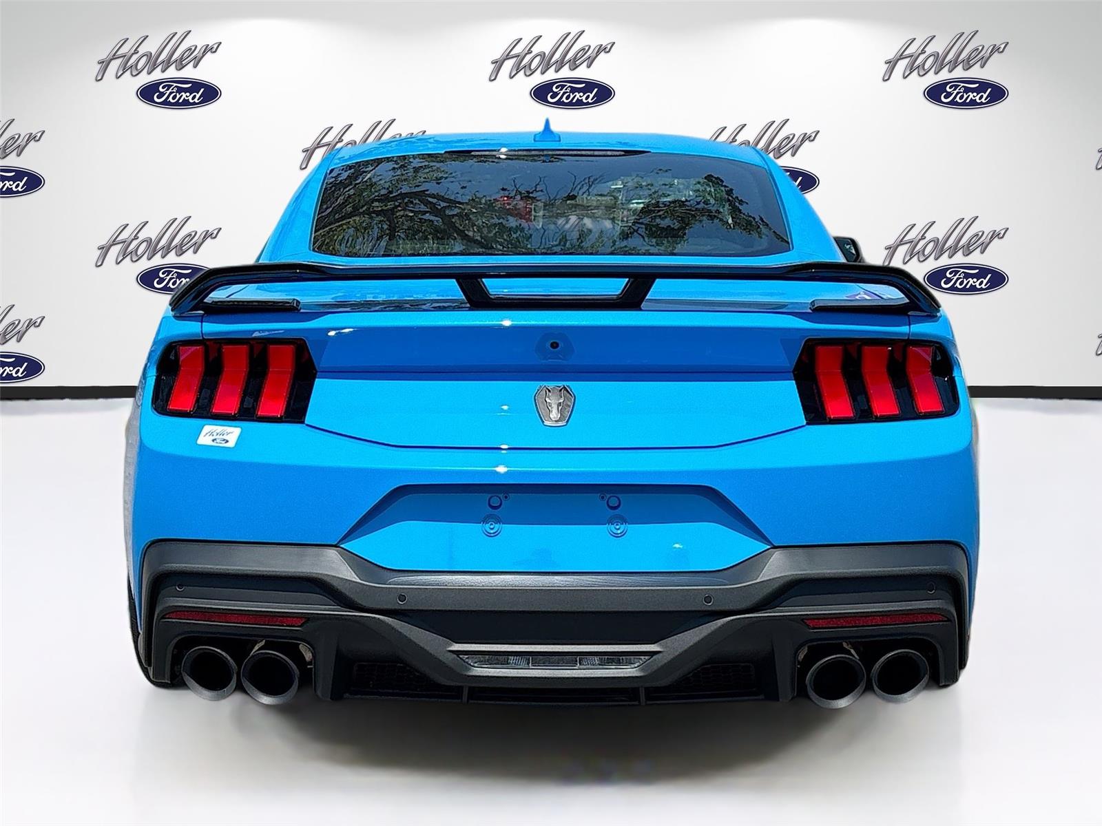 2025 Ford Mustang Dark Horse