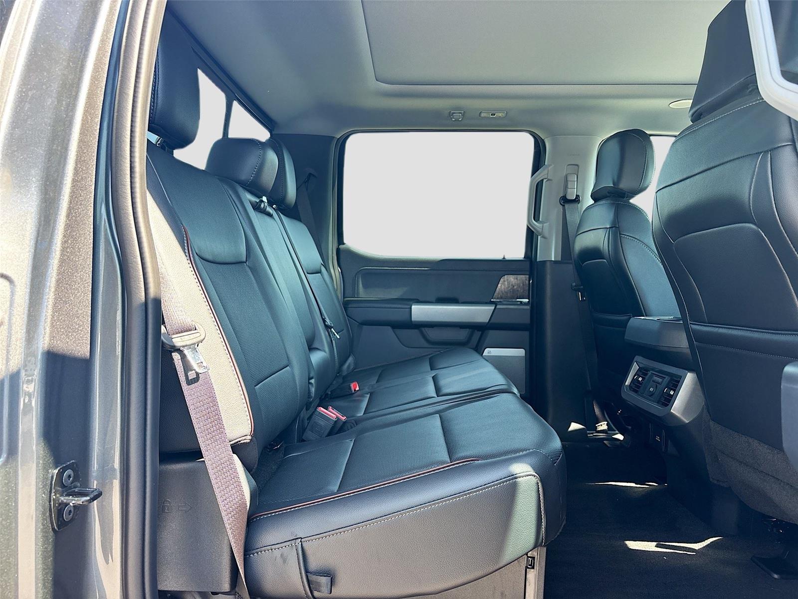2024 Ford Super Duty F-250 SRW LARIAT
