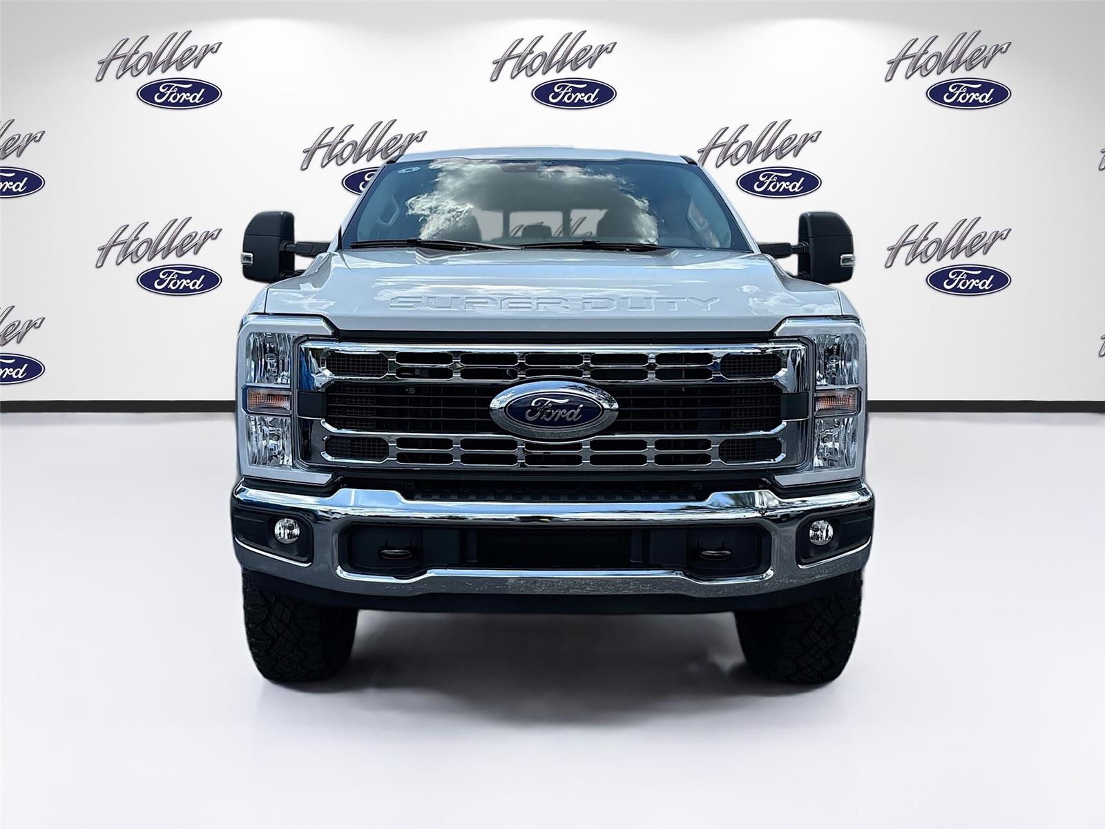2025 Ford Super Duty F-350 SRW XLT