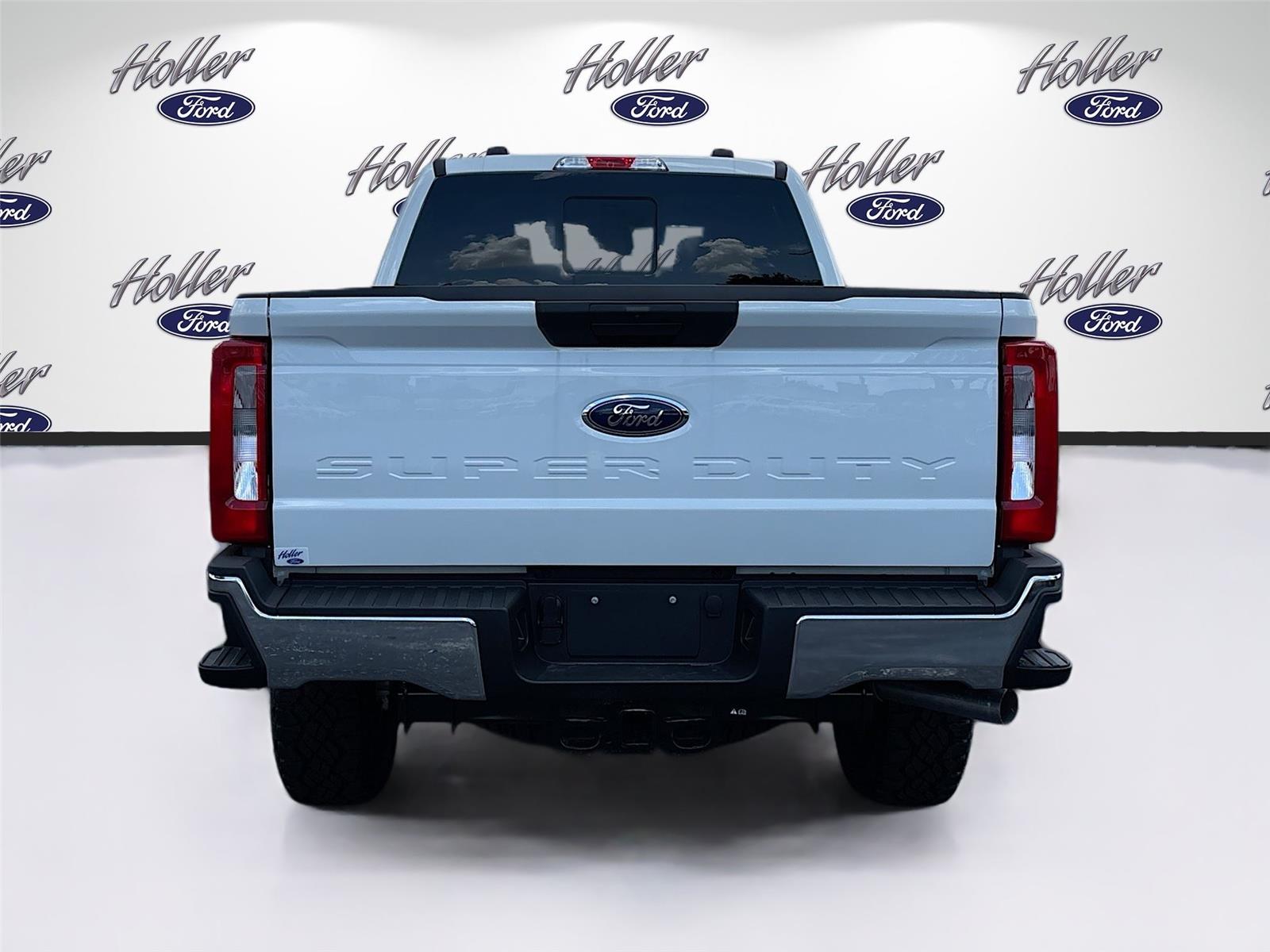 2025 Ford Super Duty F-350 SRW XLT