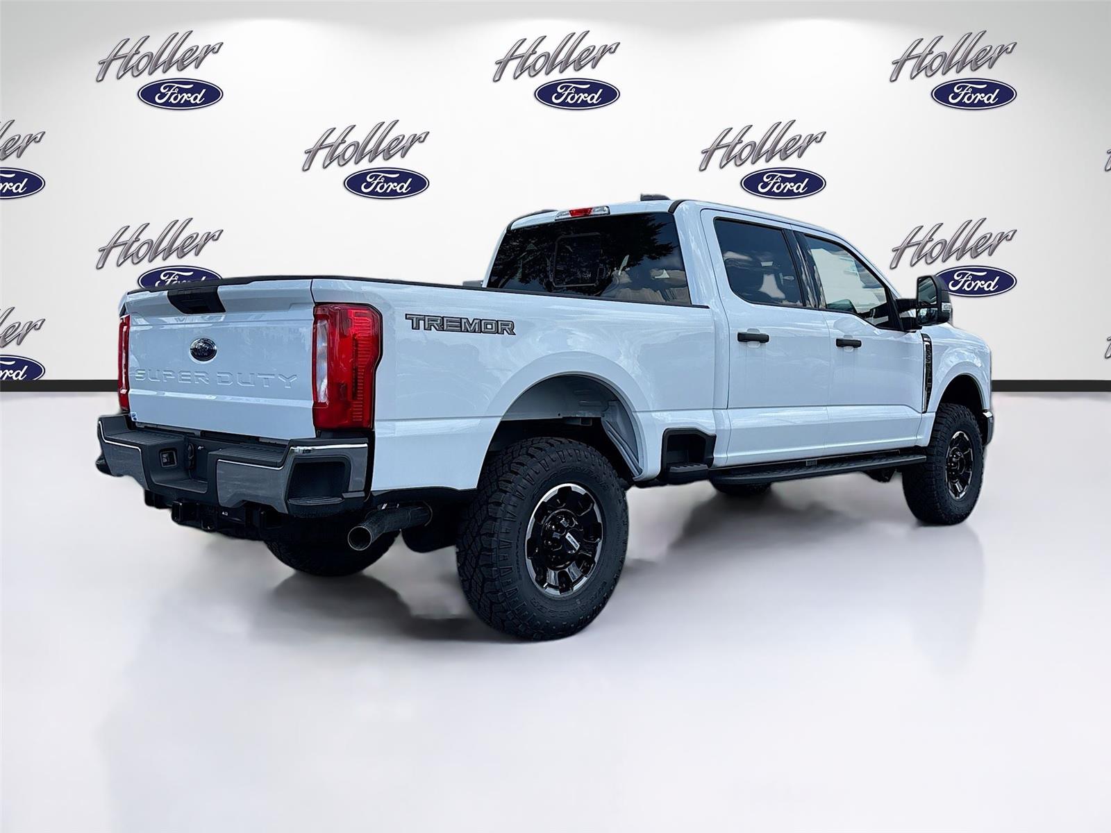2025 Ford Super Duty F-350 SRW XLT