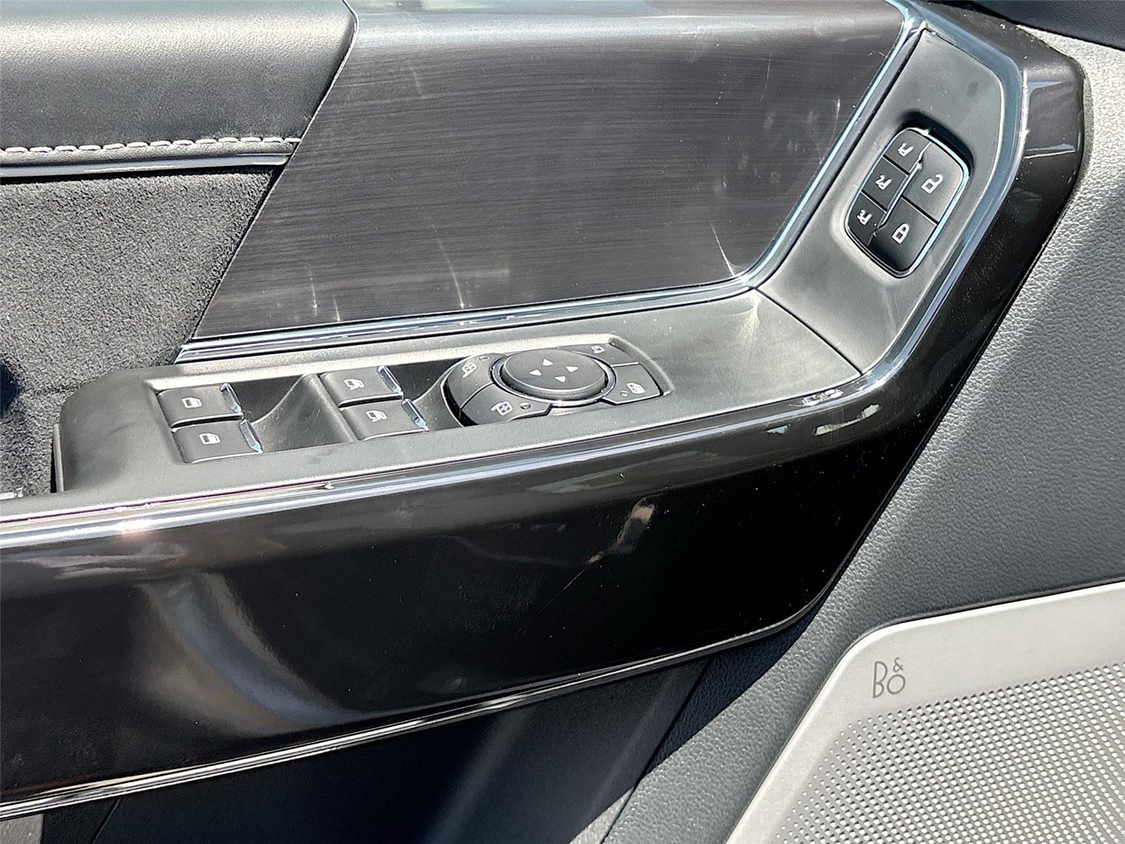 Ford F-150 Lightning Platinum