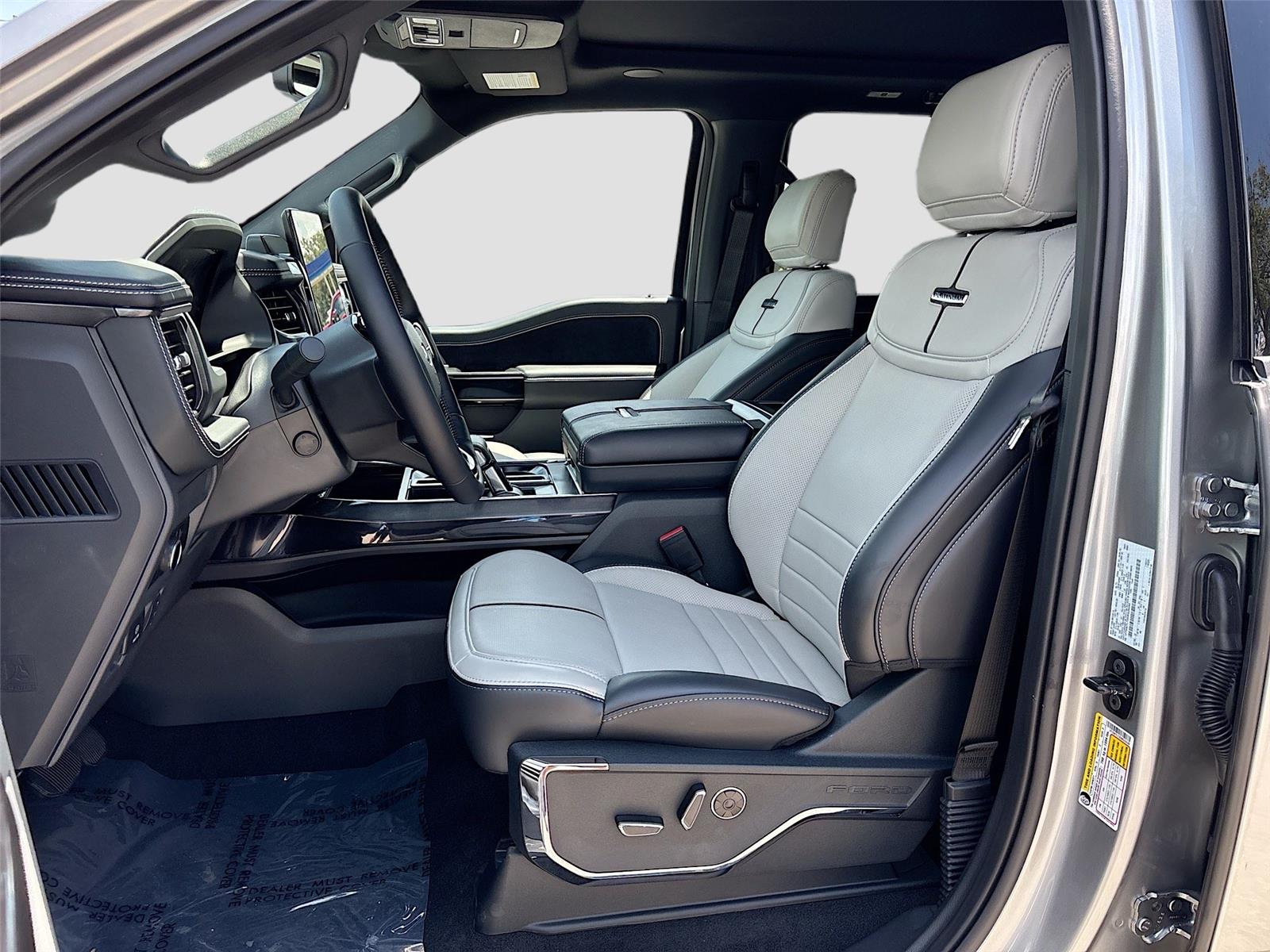 Ford F-150 Lightning Platinum