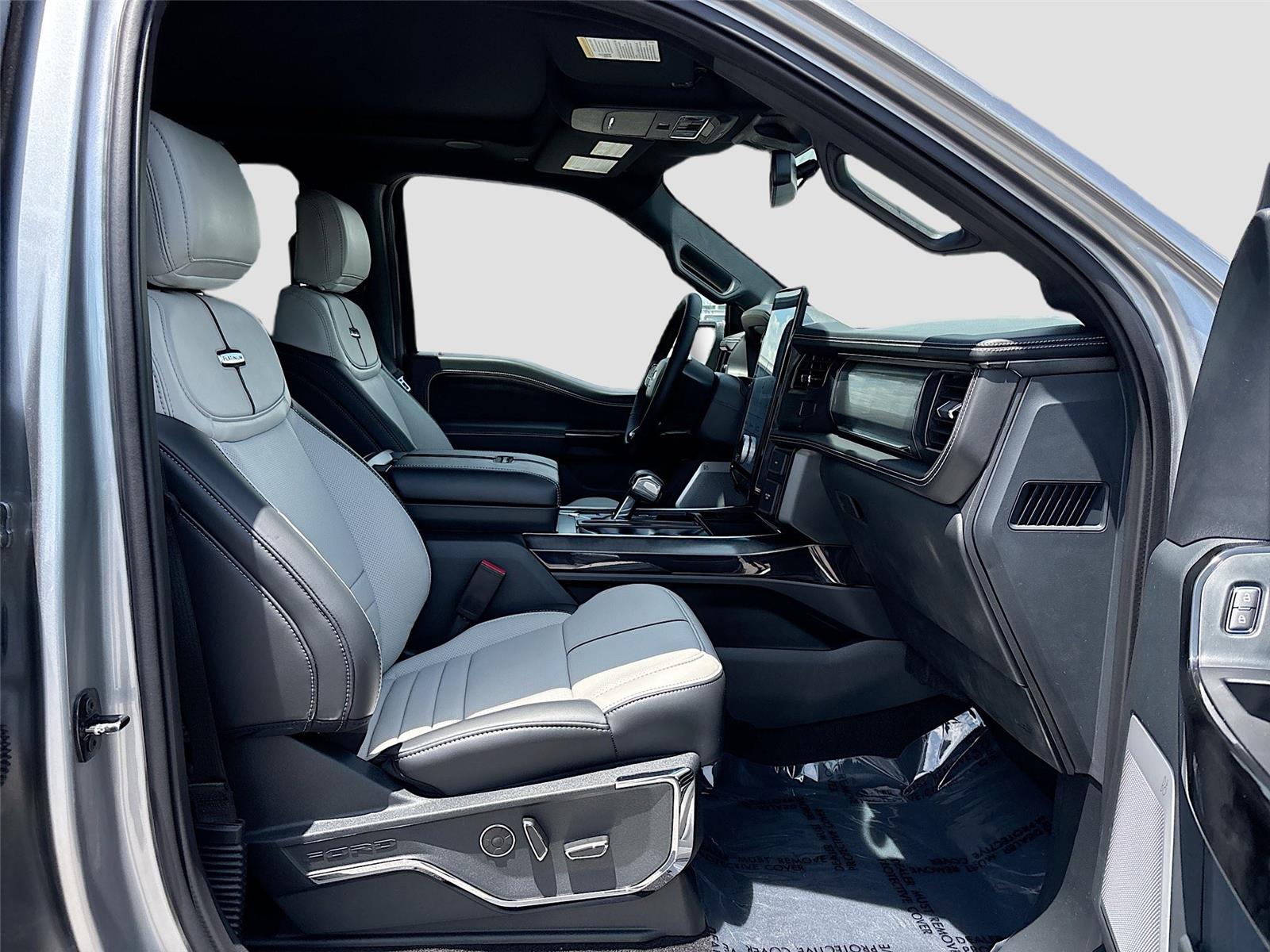 Ford F-150 Lightning Platinum