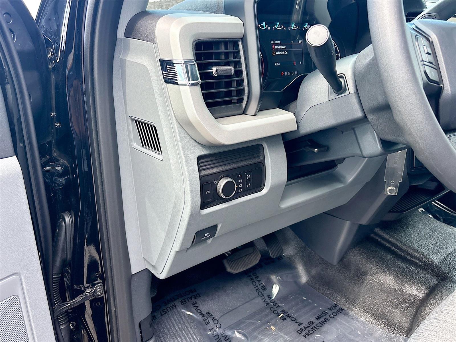 2025 Ford Super Duty F-250 SRW XL