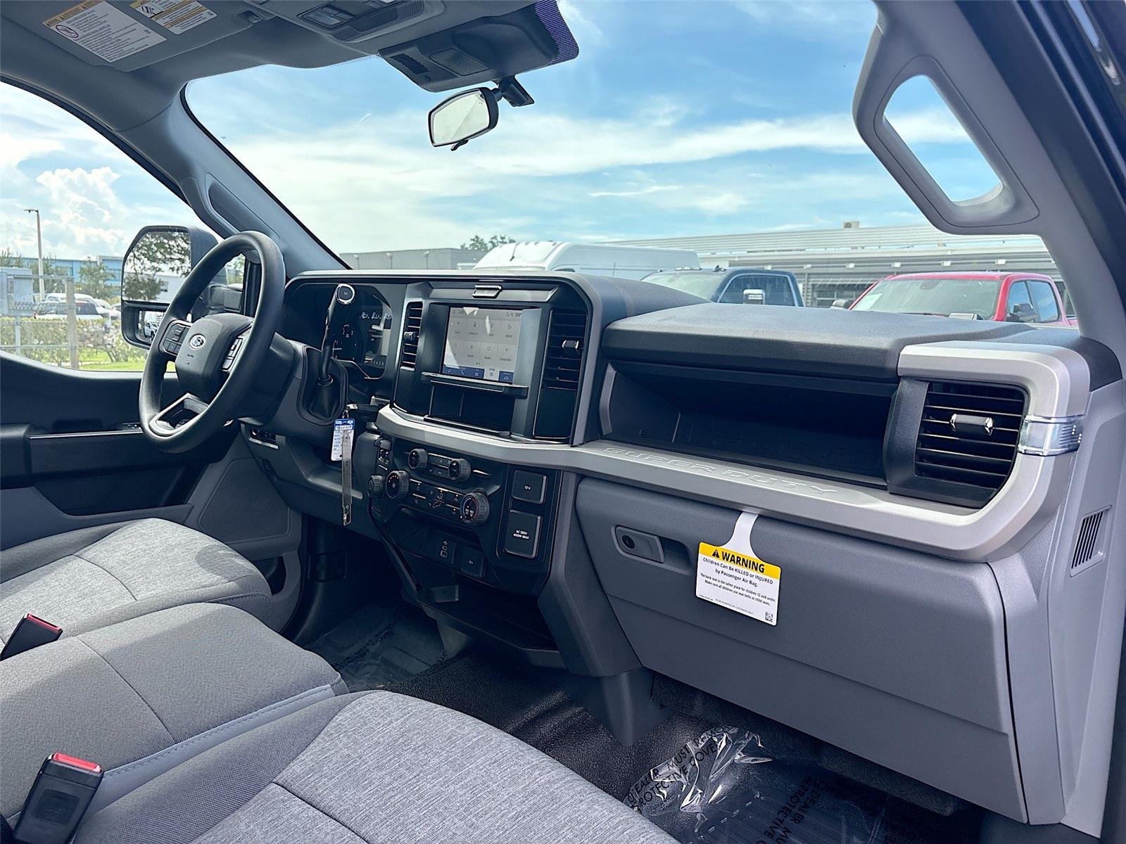 2025 Ford Super Duty F-250 SRW XL