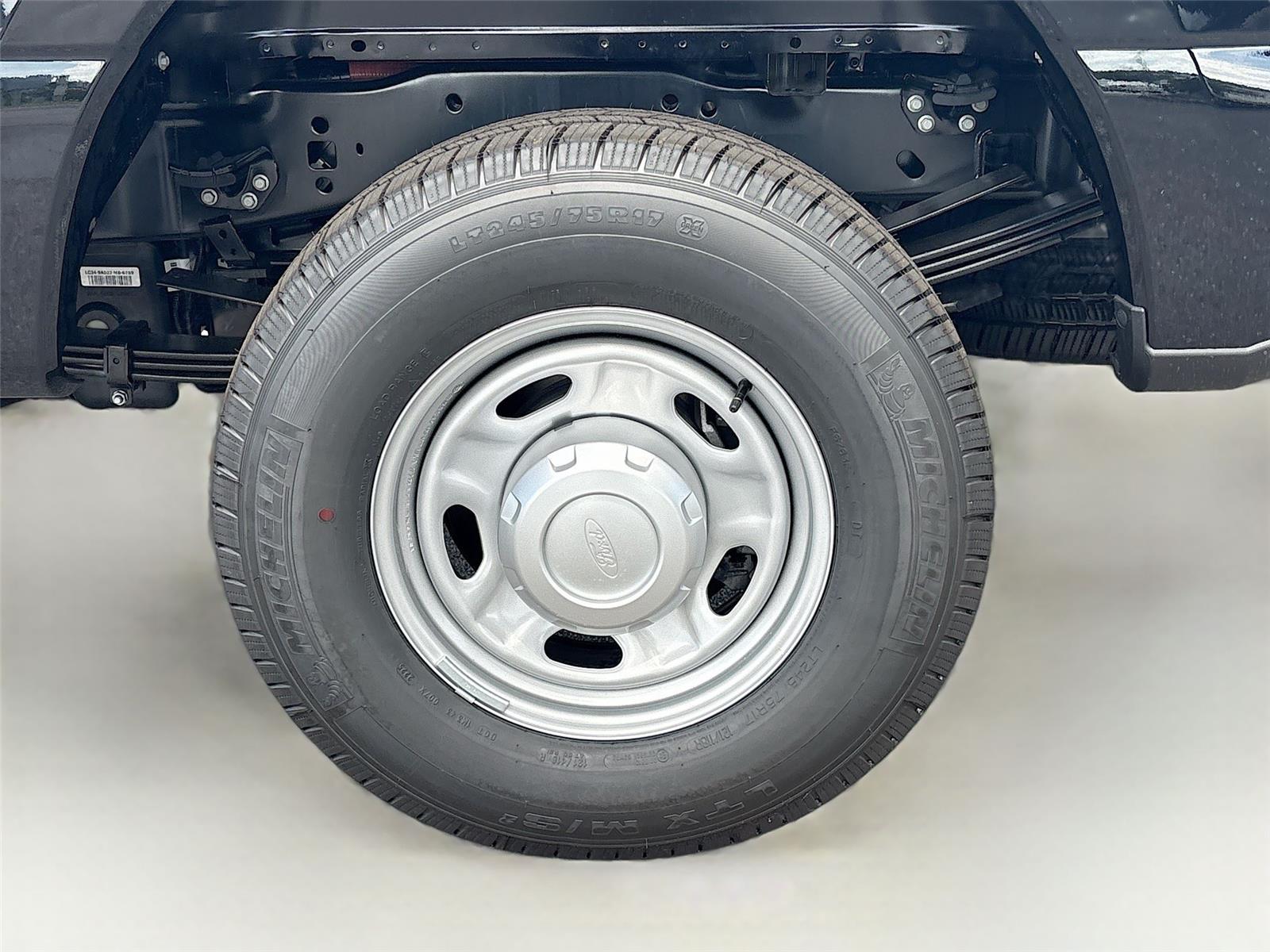 2025 Ford Super Duty F-250 SRW XL