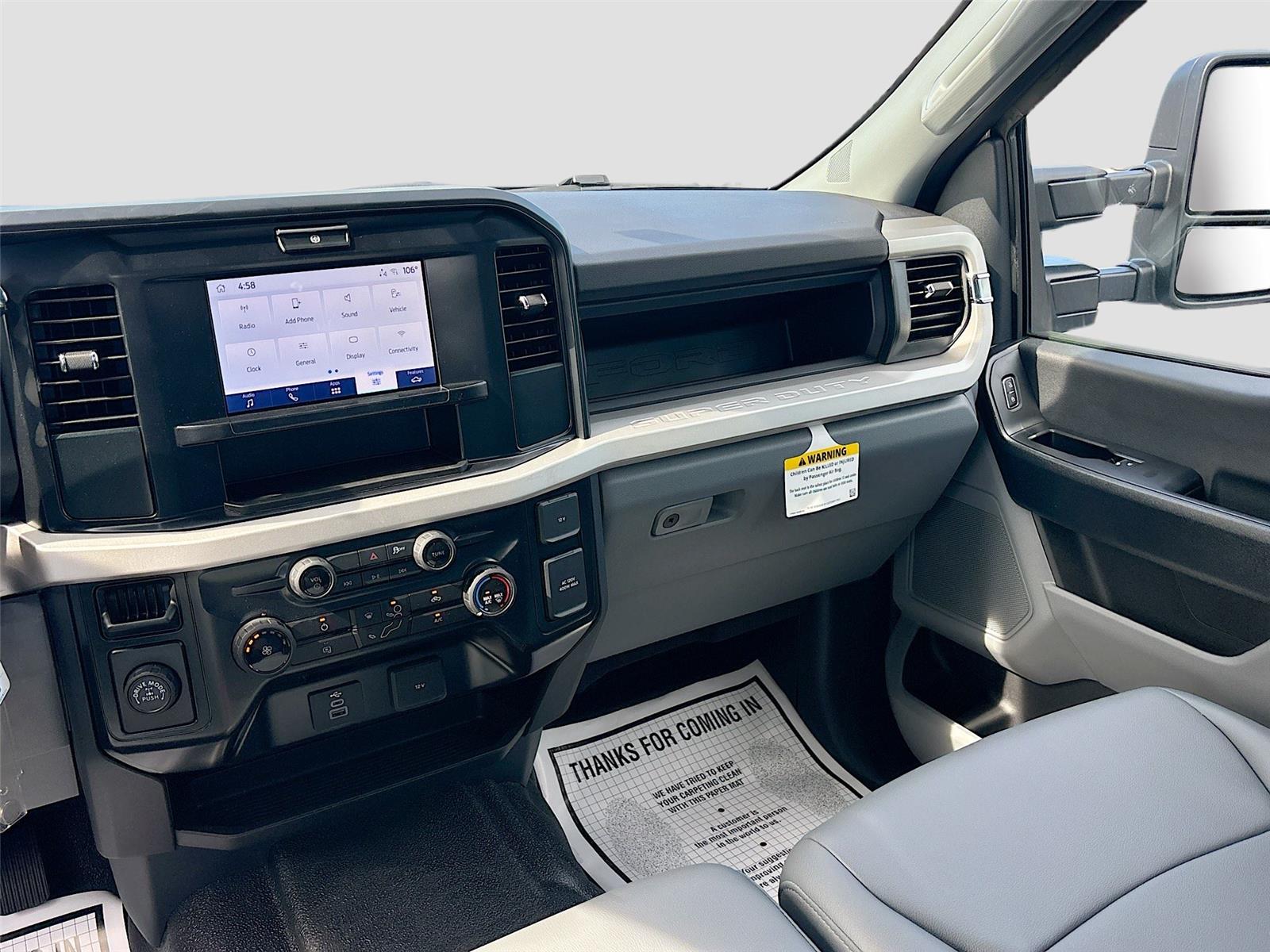 2025 Ford Super Duty F-350 SRW XL