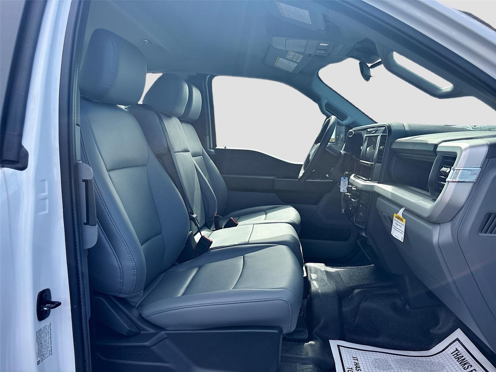 2025 Ford Super Duty F-350 SRW XL
