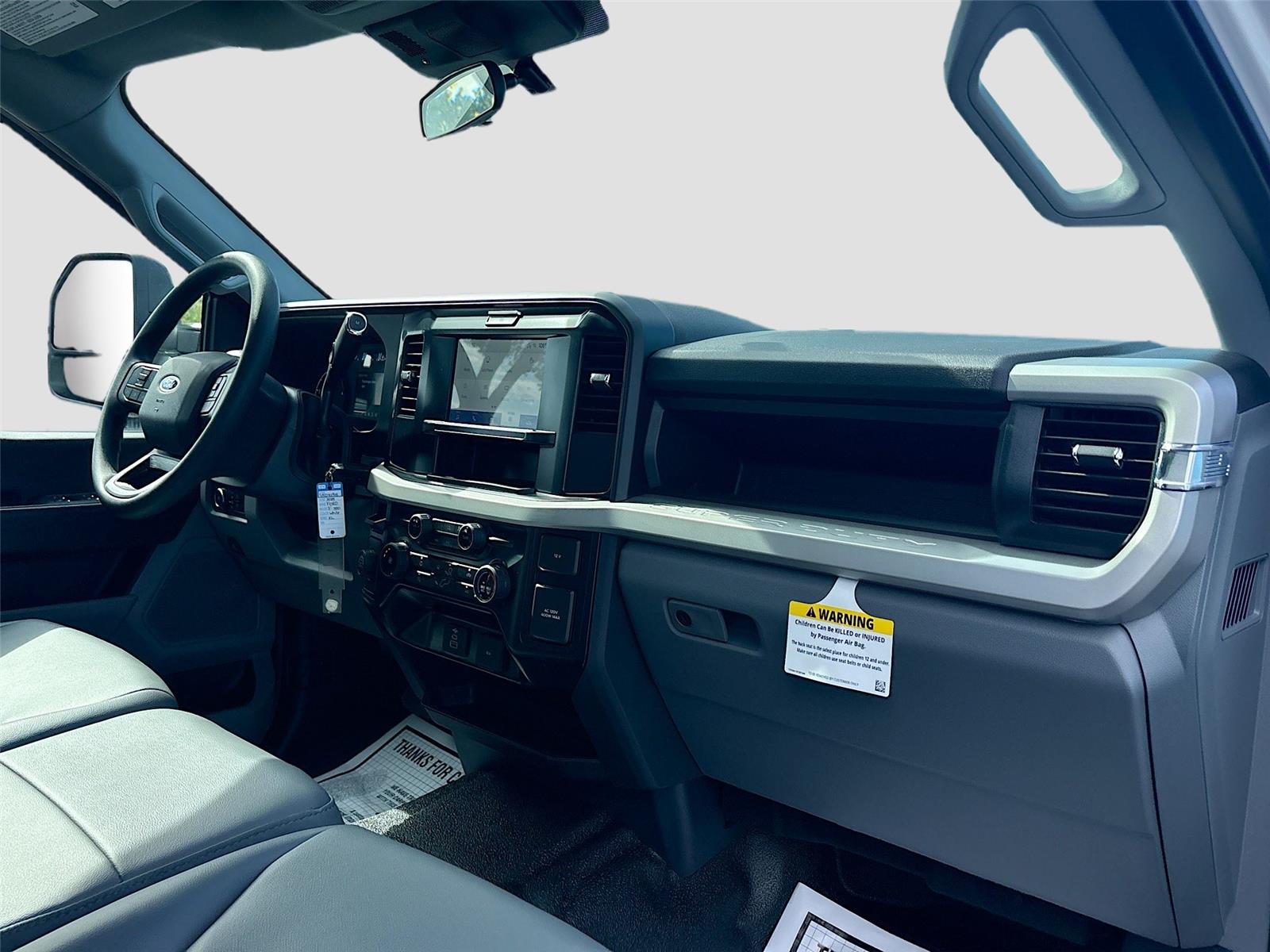 2025 Ford Super Duty F-350 SRW XL