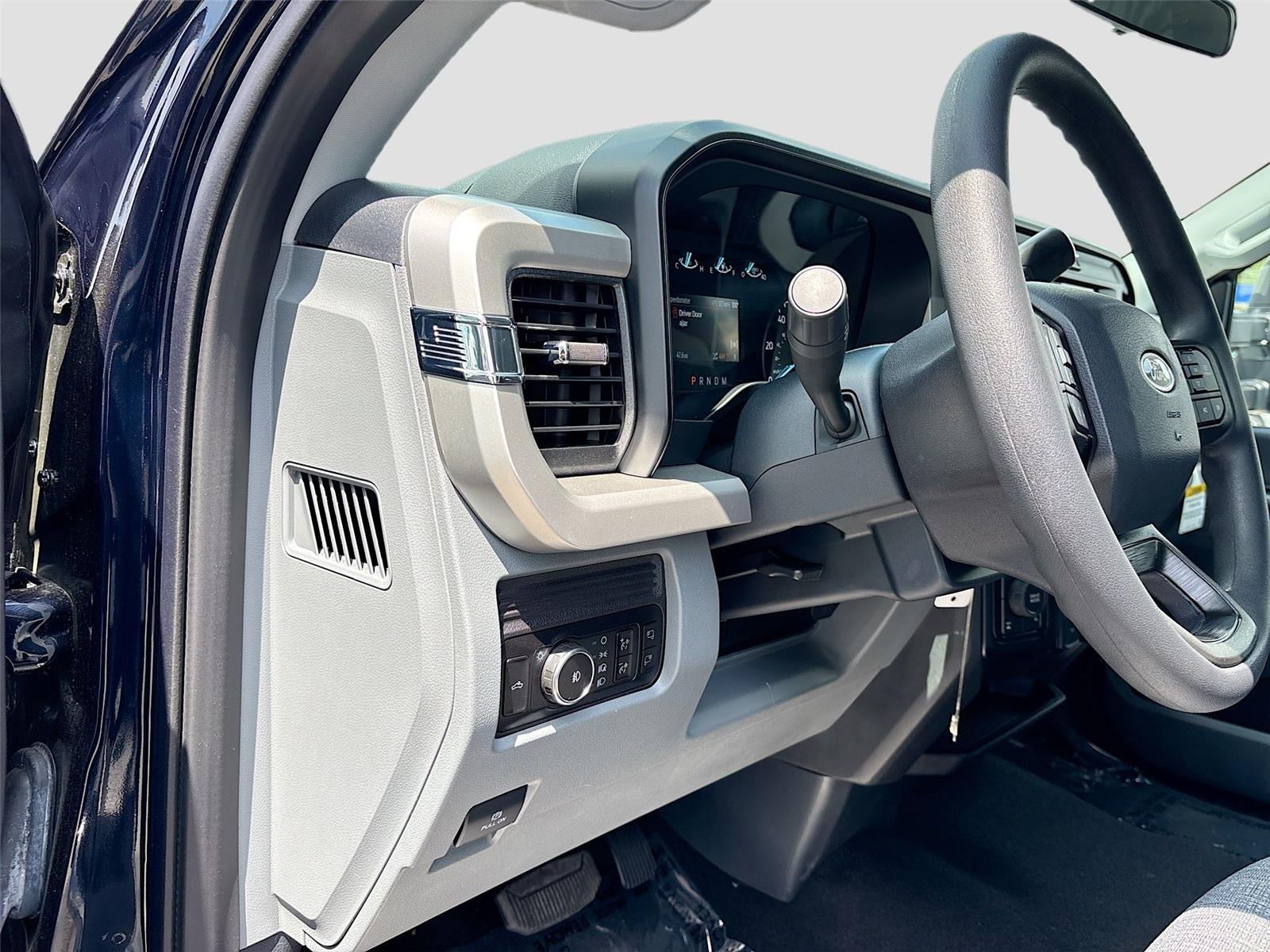 2025 Ford Super Duty F-250 SRW XLT