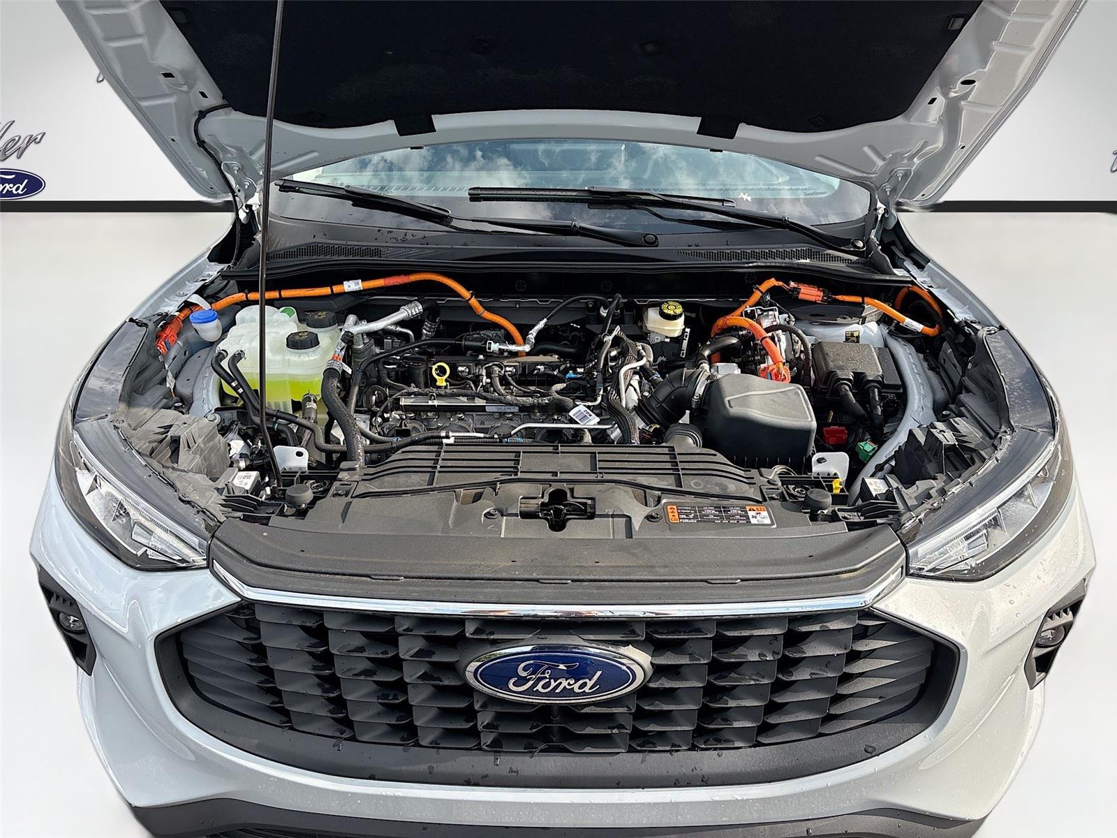 Ford Escape Plug-In Hybrid Base