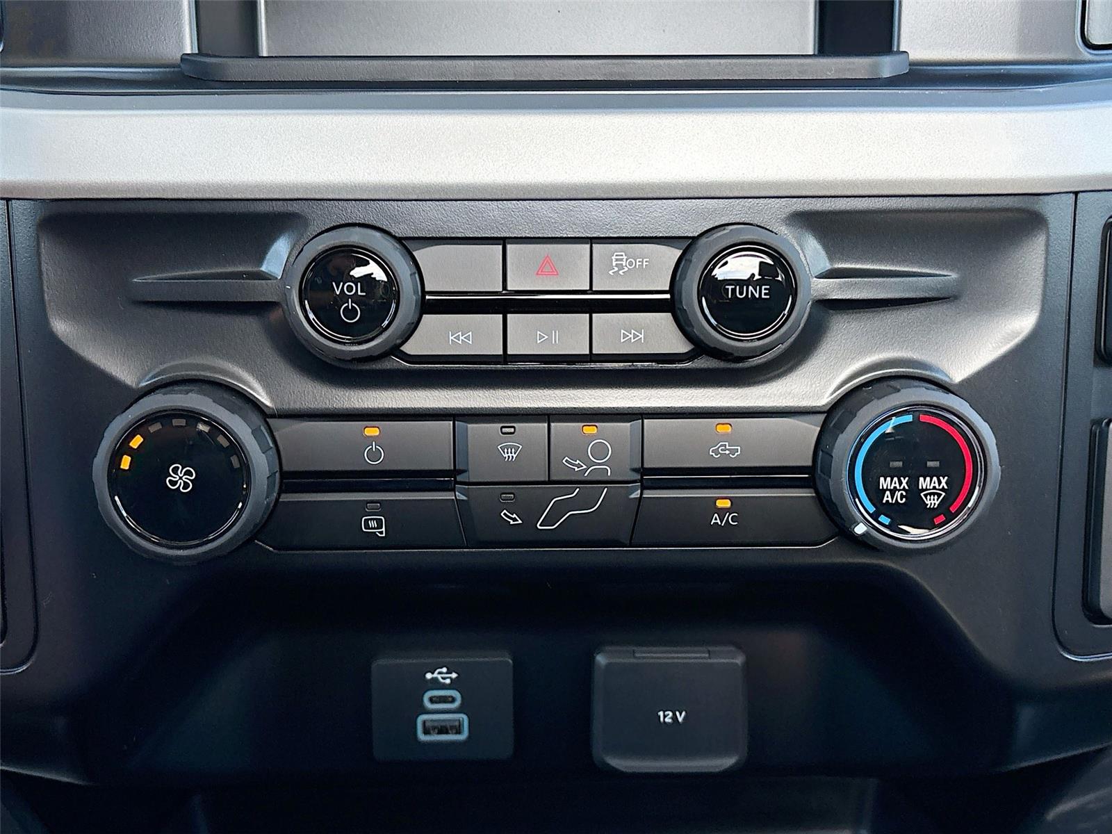 2025 Ford Super Duty F-350 SRW XL