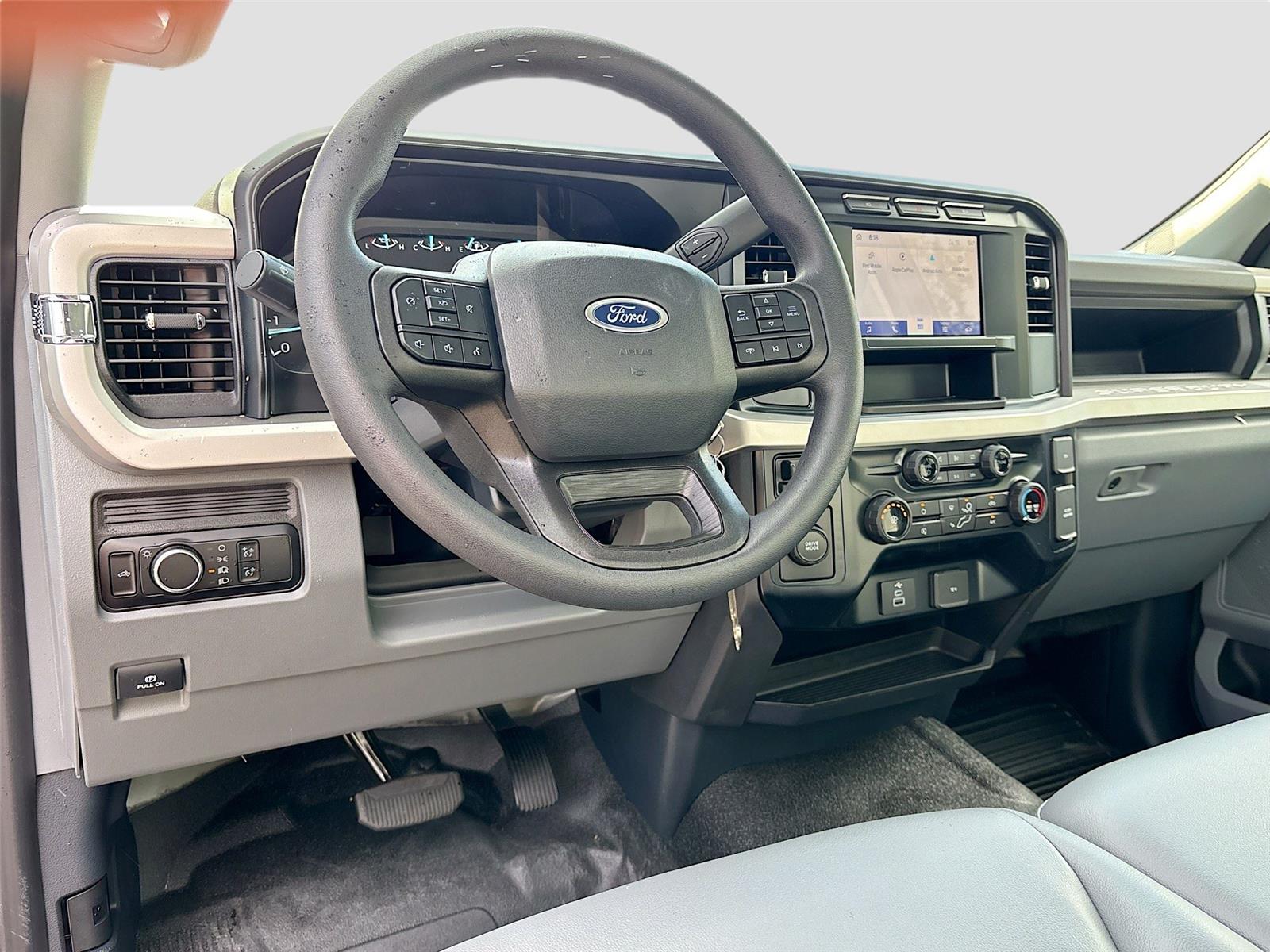2024 Ford Super Duty F-250 SRW XL