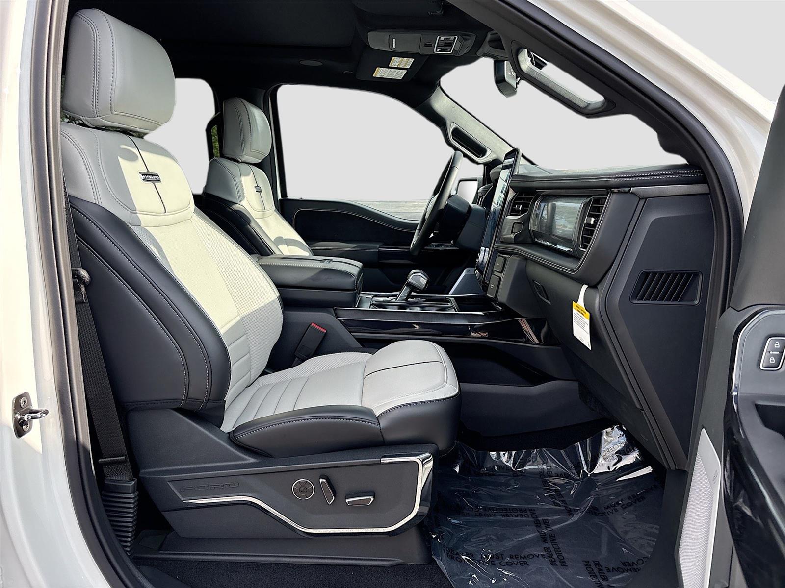 Ford F-150 Lightning Platinum