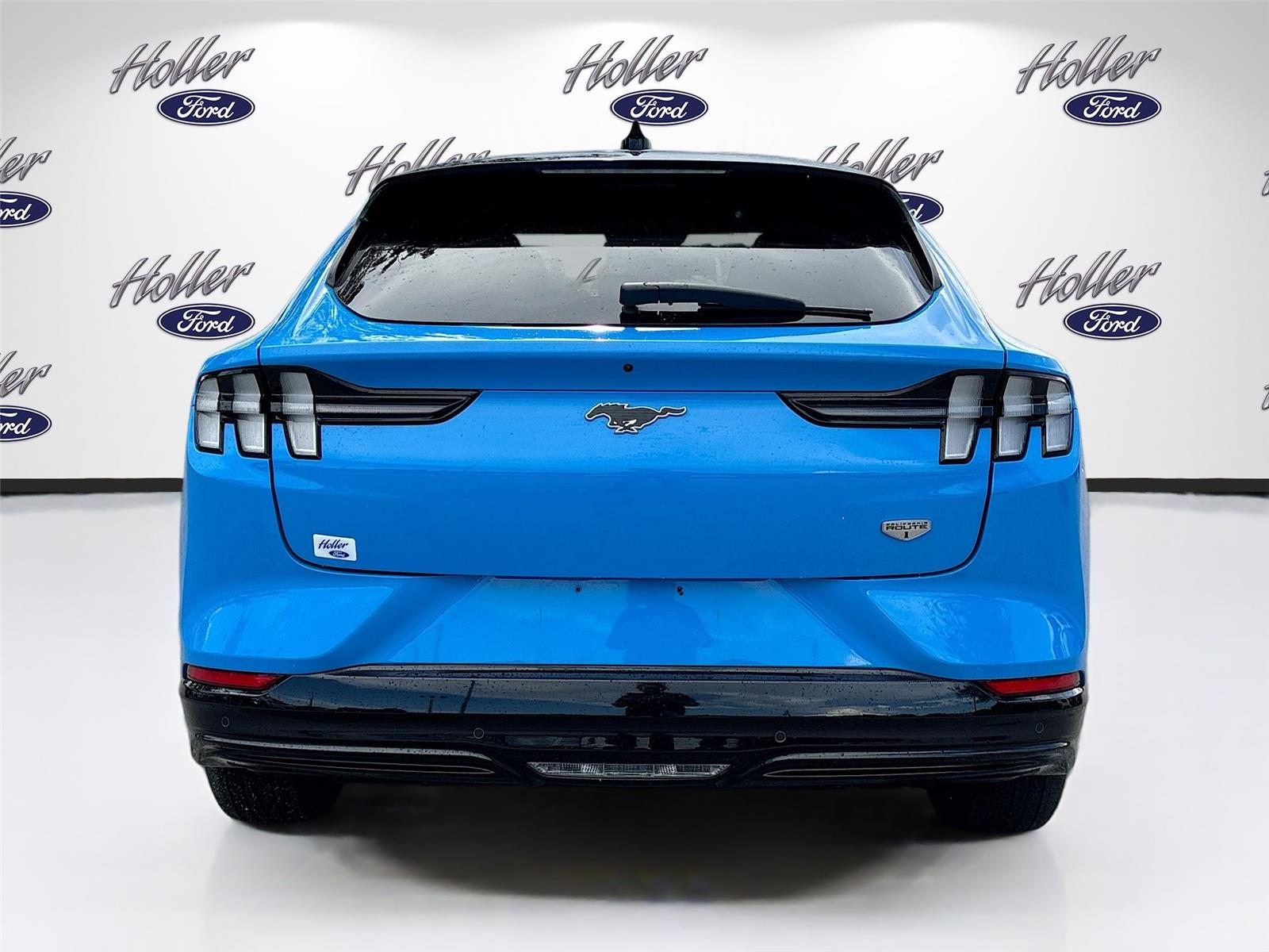 2023 Ford Mustang Mach-E California Route 1