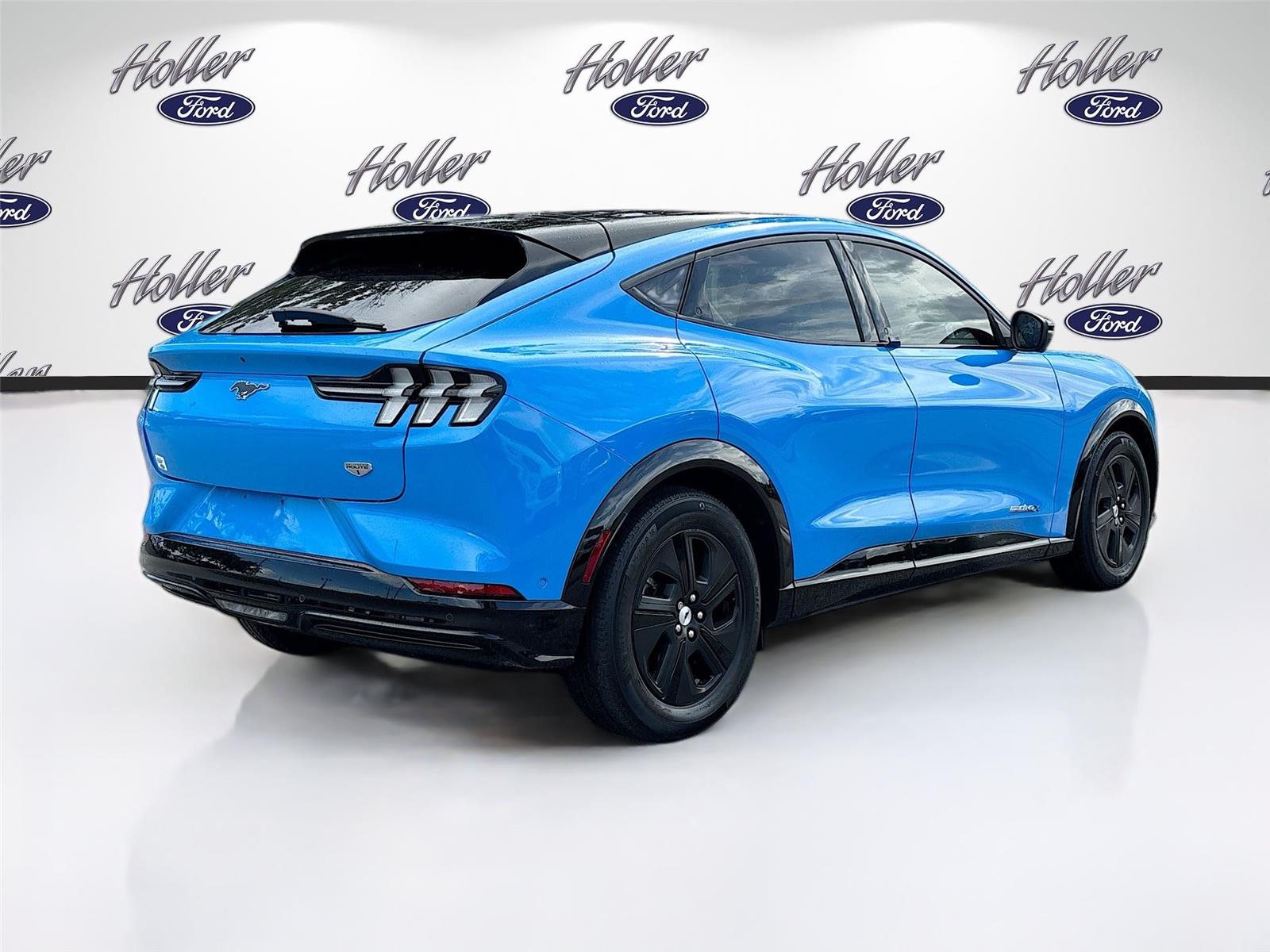 2023 Ford Mustang Mach-E California Route 1