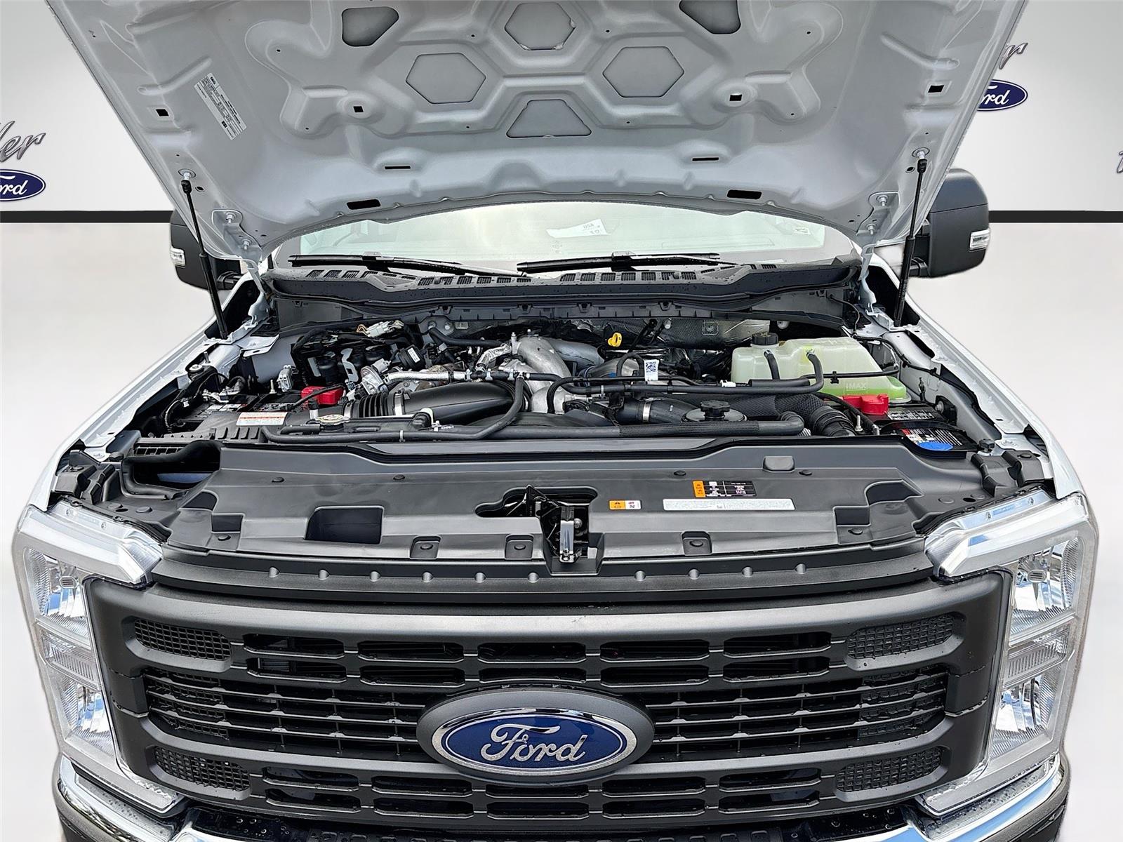 2026 Ford Super Duty F-350 SRW XL