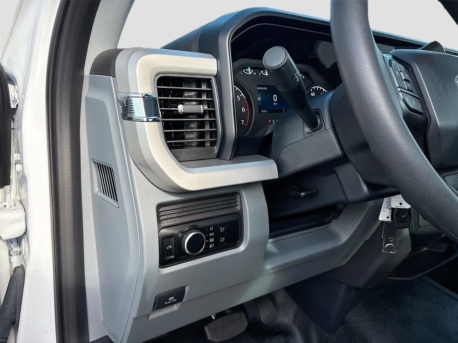 2024 Ford Super Duty F-350 SRW XL