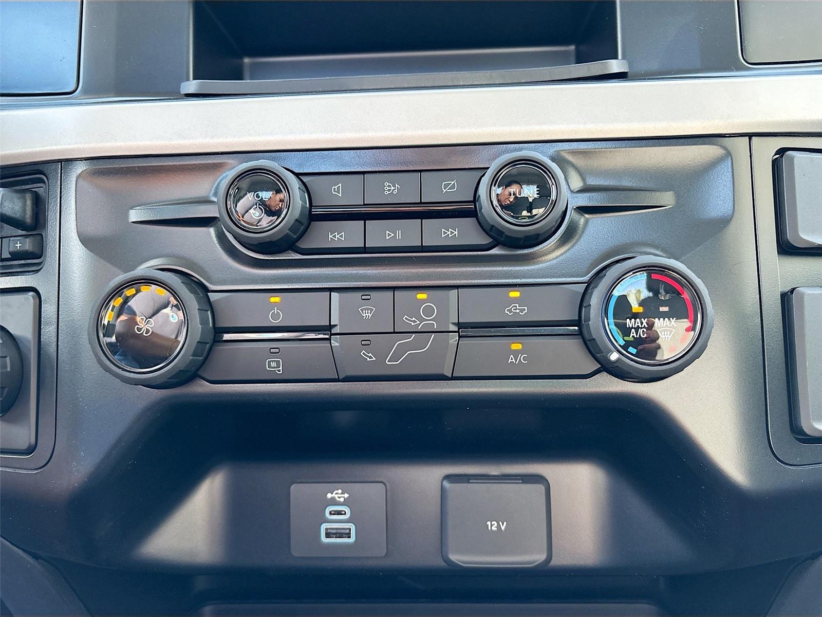 2024 Ford Super Duty F-350 SRW XL