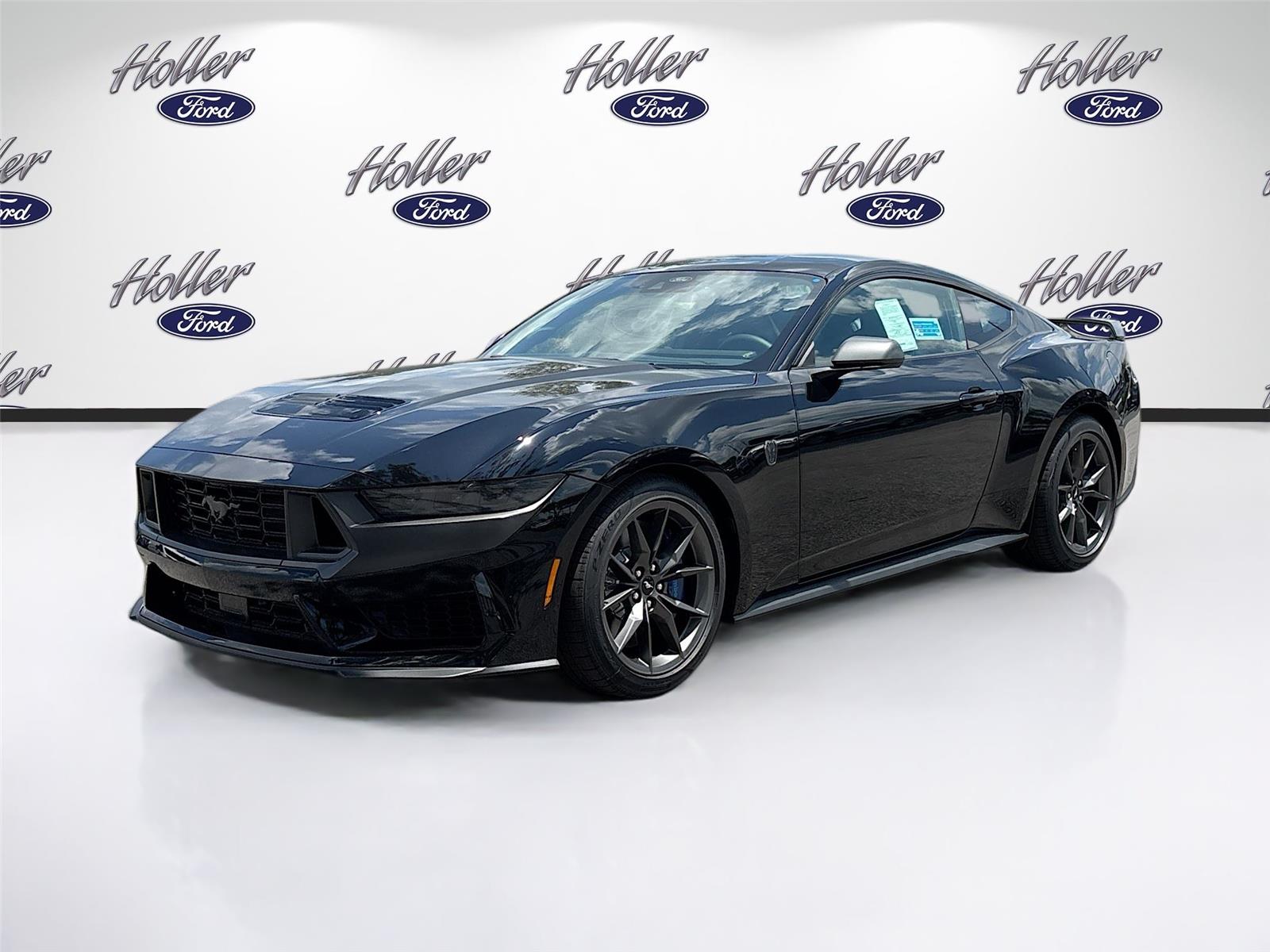 2025 Ford Mustang Dark Horse