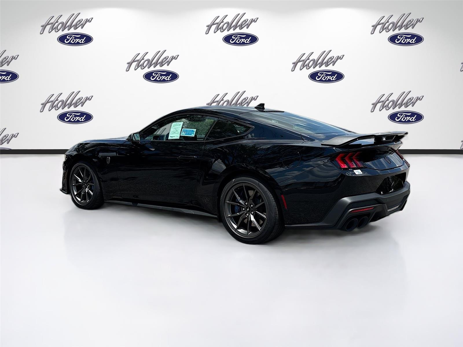 2025 Ford Mustang Dark Horse