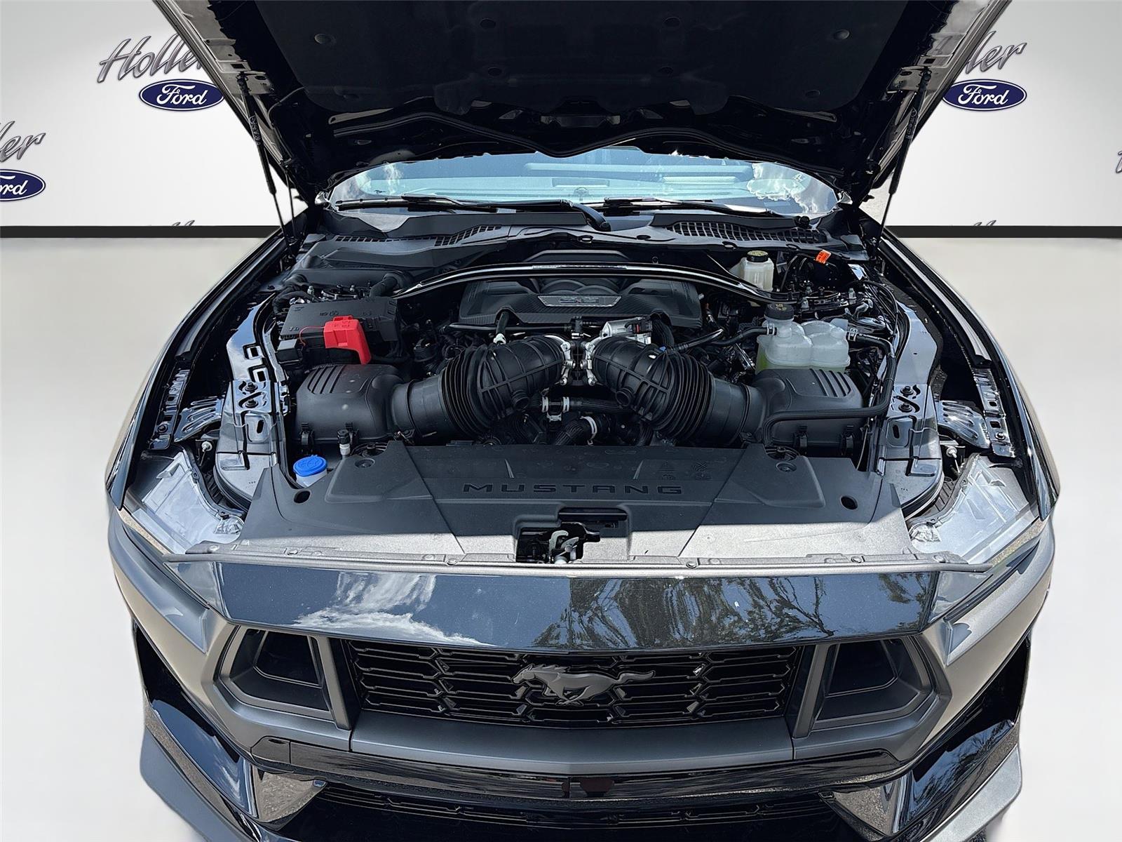 2025 Ford Mustang Dark Horse