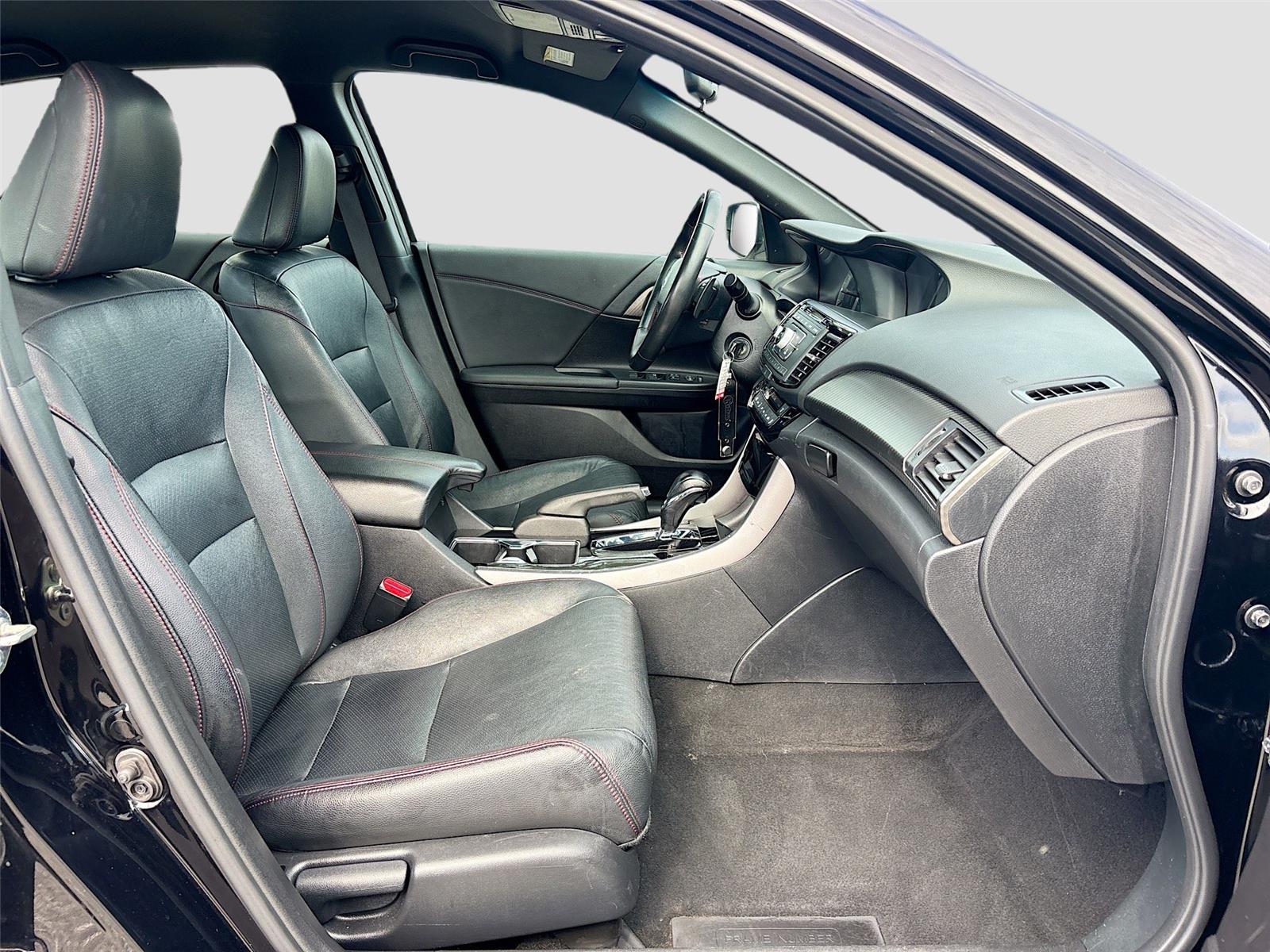 2017 Honda Accord Sedan Sport SE