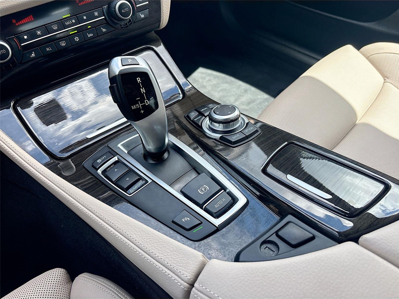 2012 BMW 5 Series 535i
