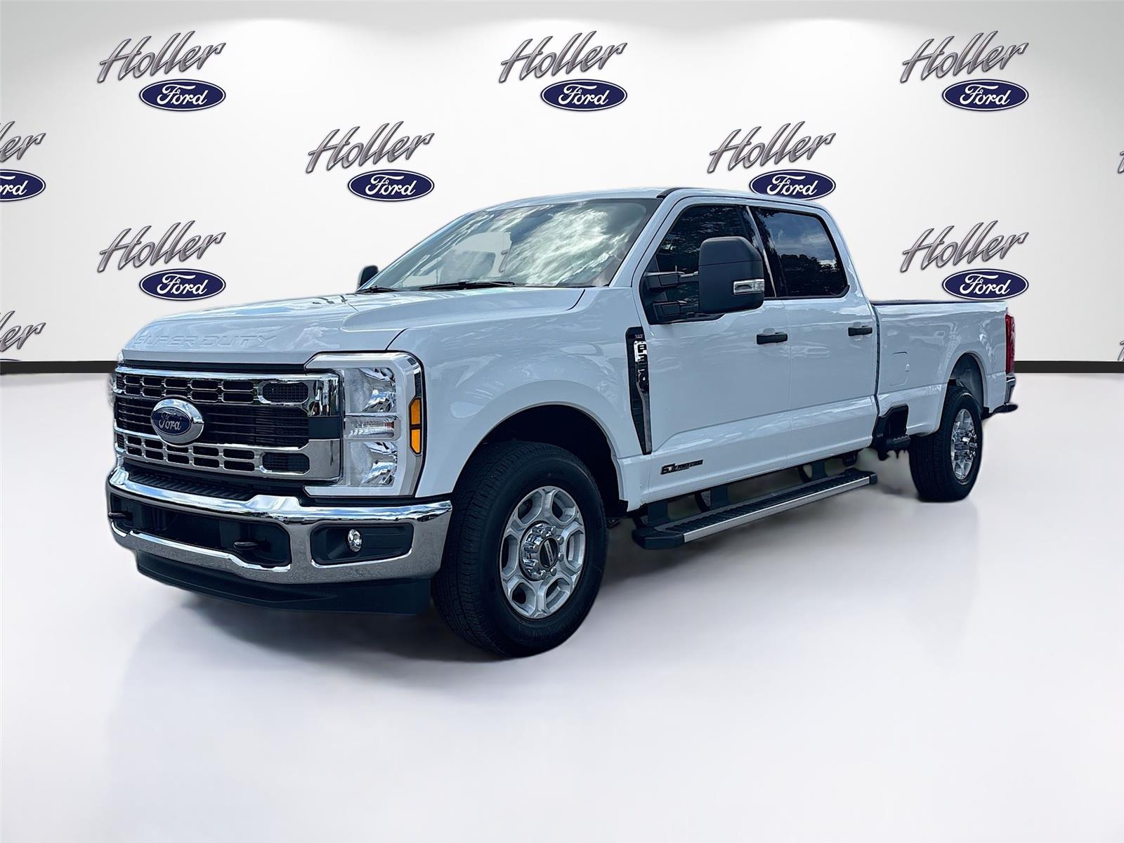2026 Ford Super Duty F-350 SRW XLT