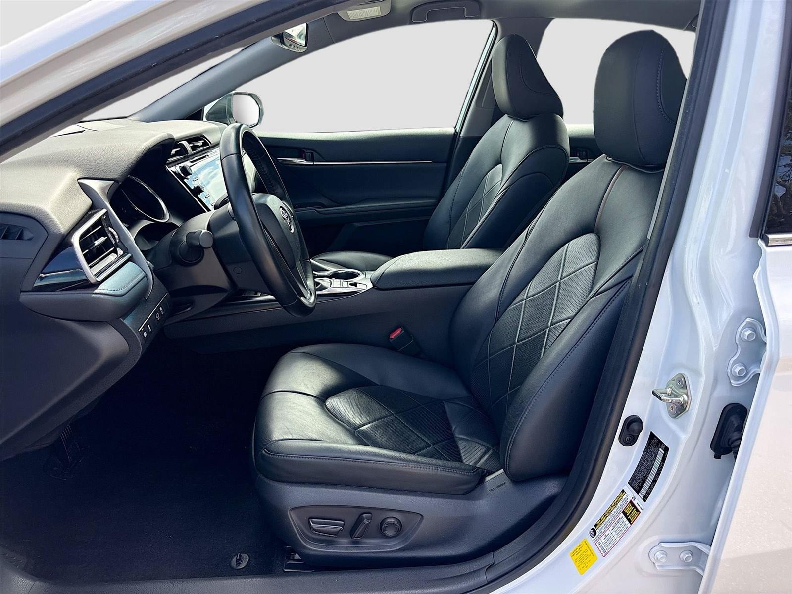 2019 Toyota Camry Hybrid XLE