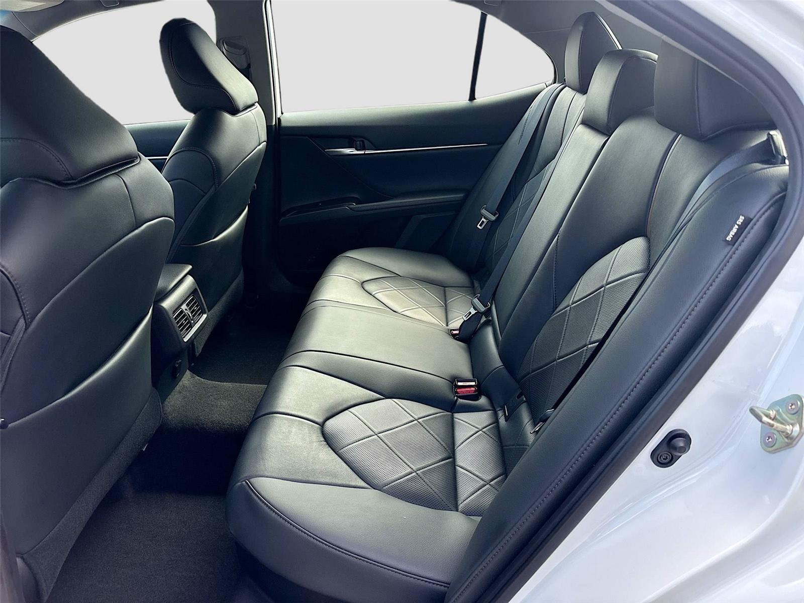 2019 Toyota Camry Hybrid XLE