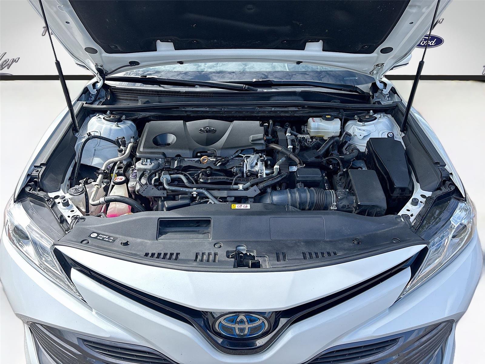 2019 Toyota Camry Hybrid XLE
