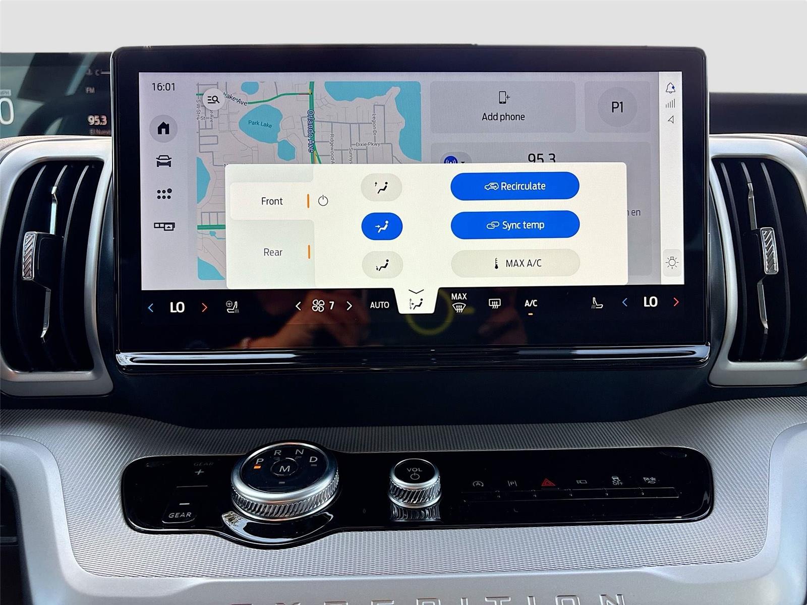 2025 Ford Expedition Active