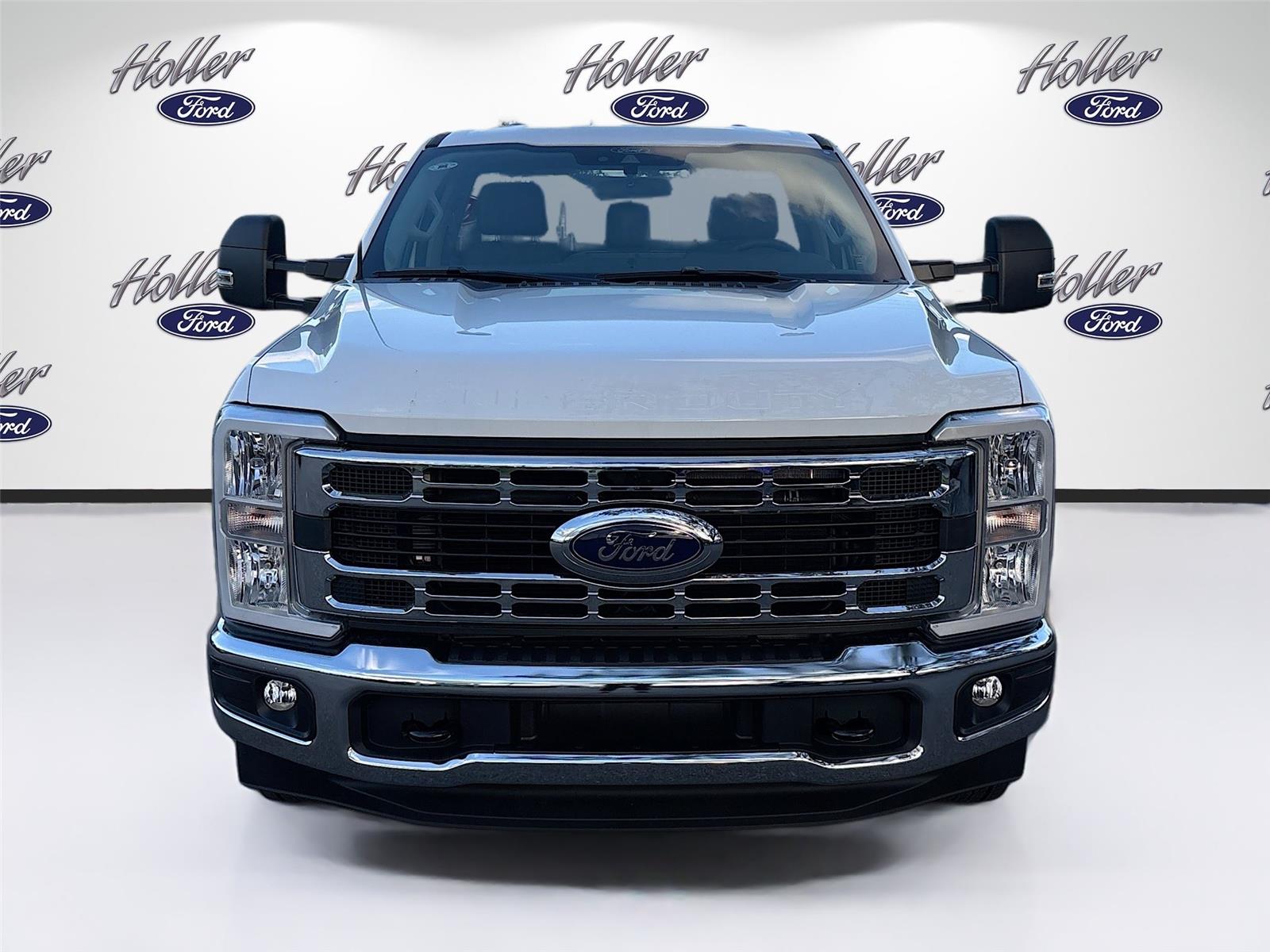 2026 Ford Super Duty F-350 SRW XLT