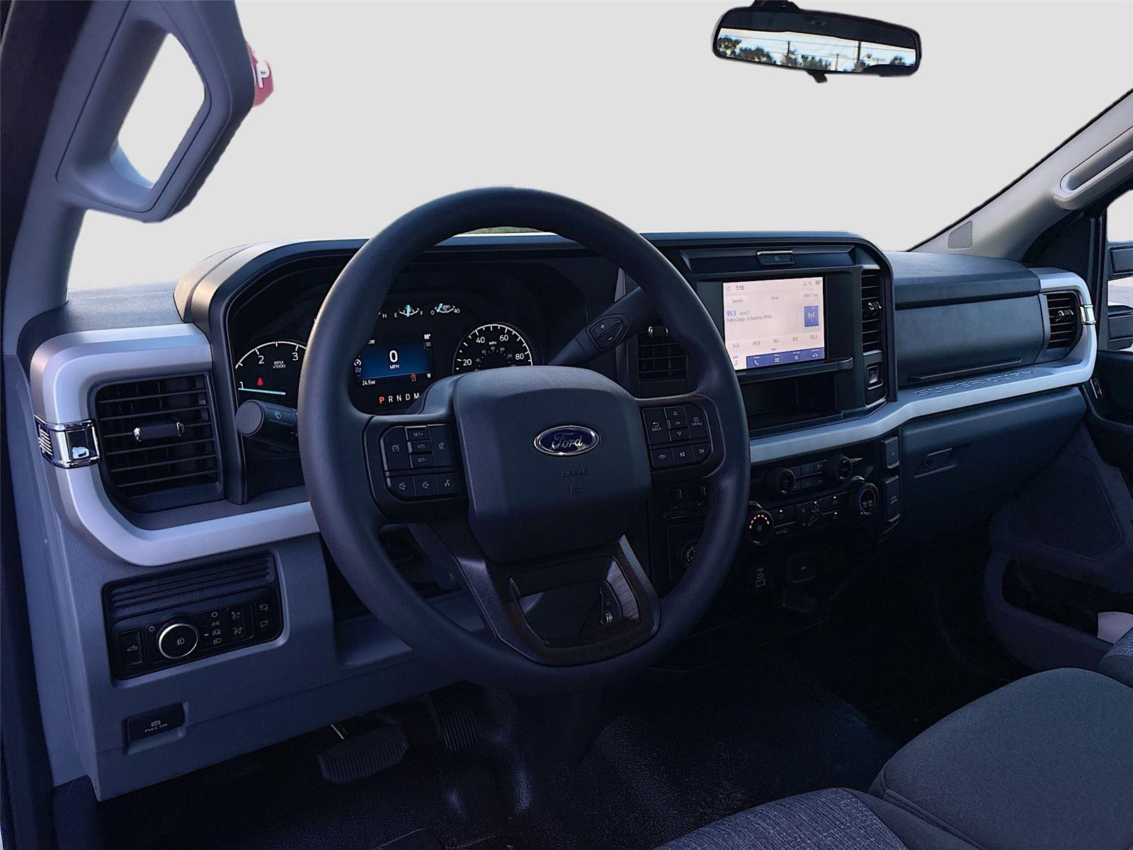 2026 Ford Super Duty F-350 SRW XLT