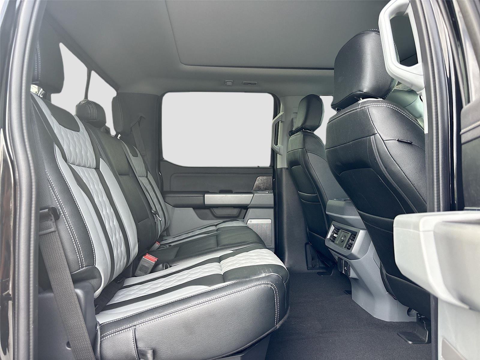 2024 Ford Super Duty F-250 SRW XLT