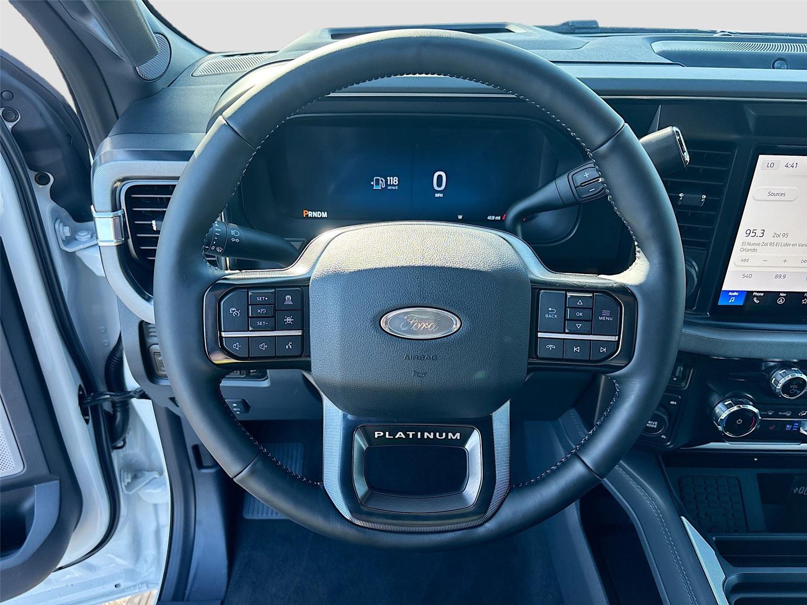 2026 Ford Super Duty F-350 SRW Platinum