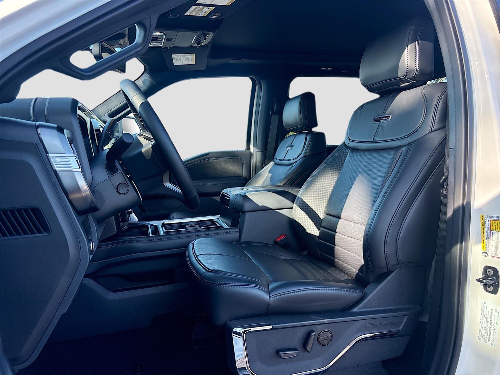 2026 Ford Super Duty F-350 SRW Platinum