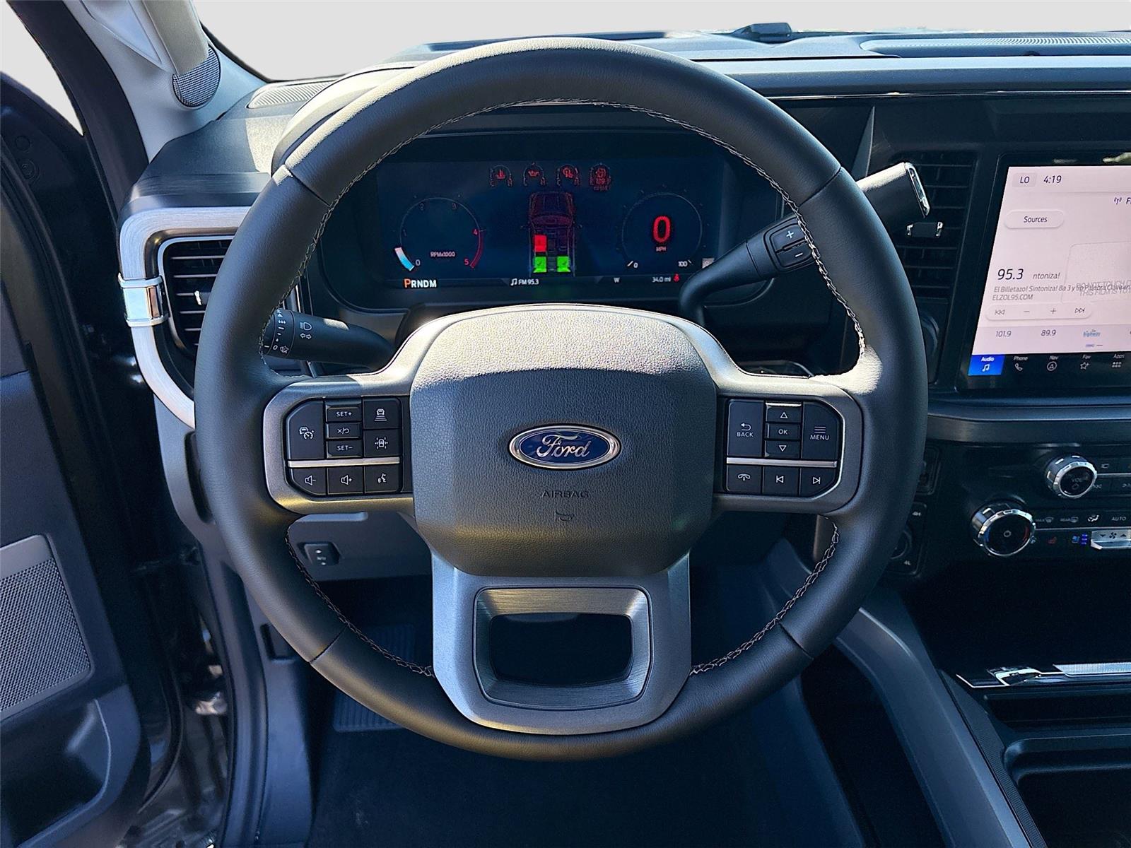 2026 Ford Super Duty F-350 SRW LARIAT