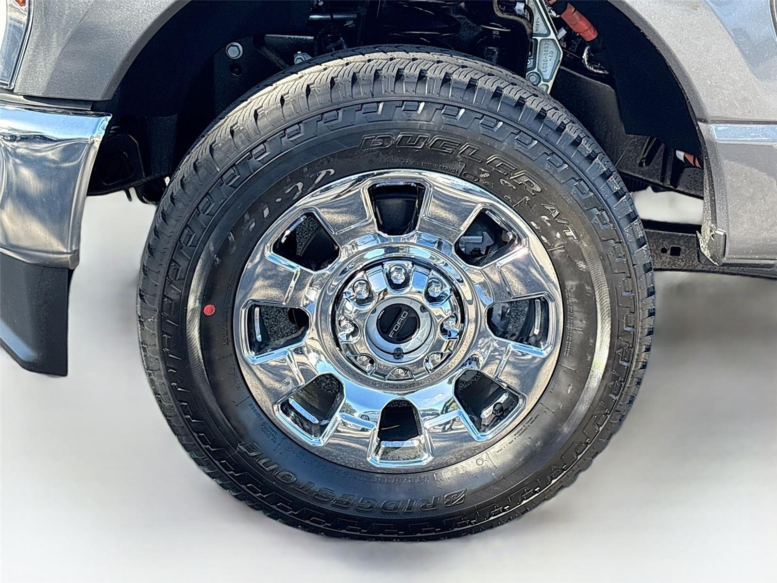 2026 Ford Super Duty F-350 SRW LARIAT